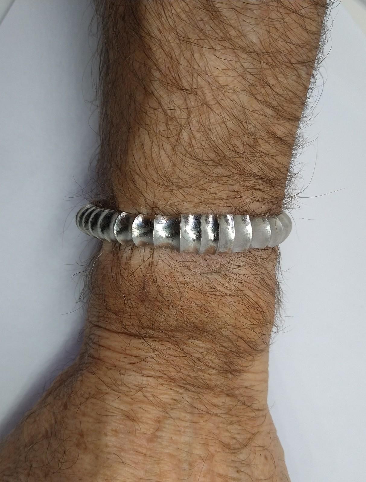 Bracelet manchette concave en platine et sterling avec vetebrae Unisexe en vente