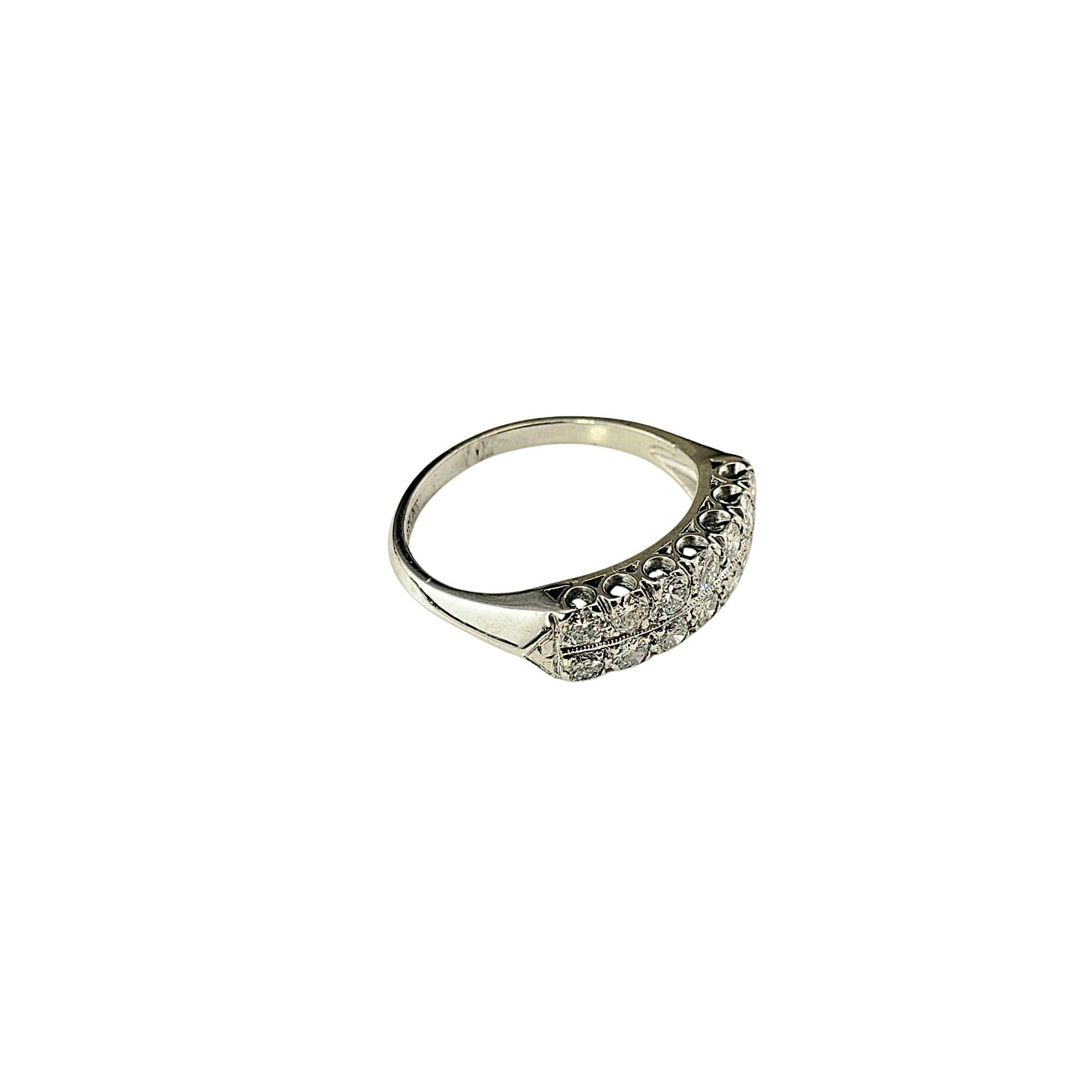 Contemporain Bague à deux rangées de diamants taille 8 n° 21561 en vente