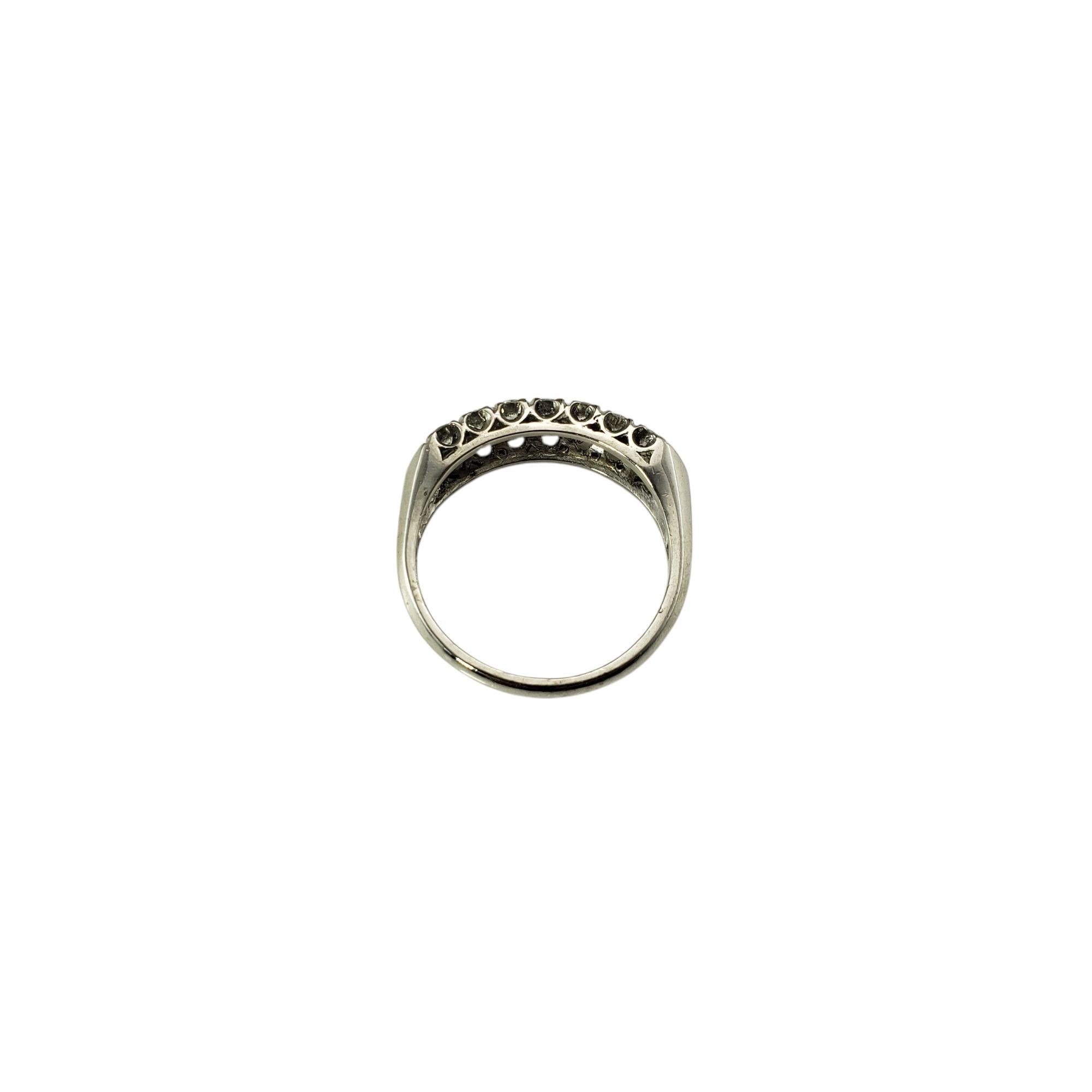 Bague à deux rangées de diamants taille 8 n° 21561 Bon état - En vente à Washington Depot, CT