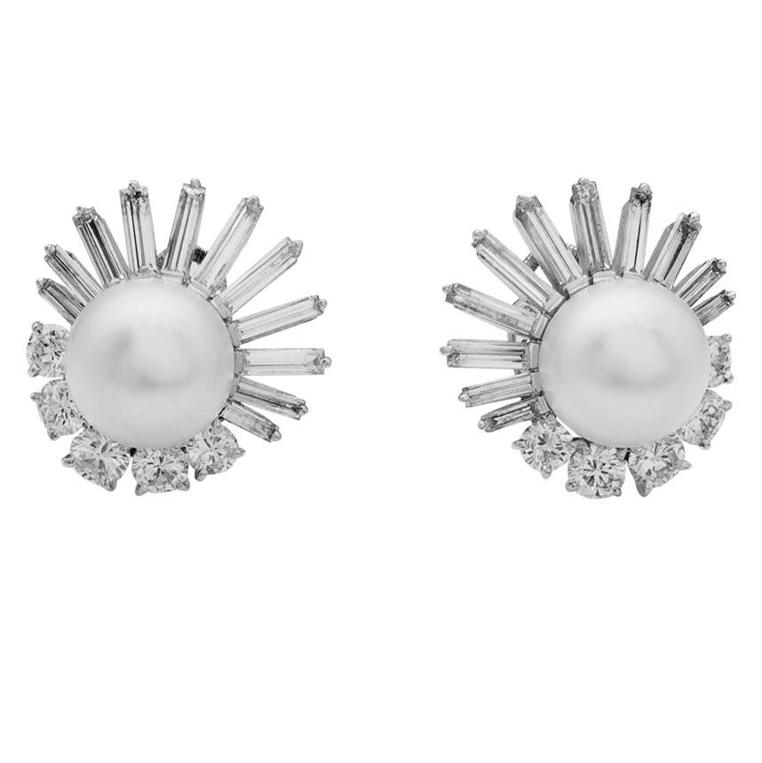 M.Gérard Earrings, Diamonds and South Sea Pearls In Excellent Condition In Paris, IDF