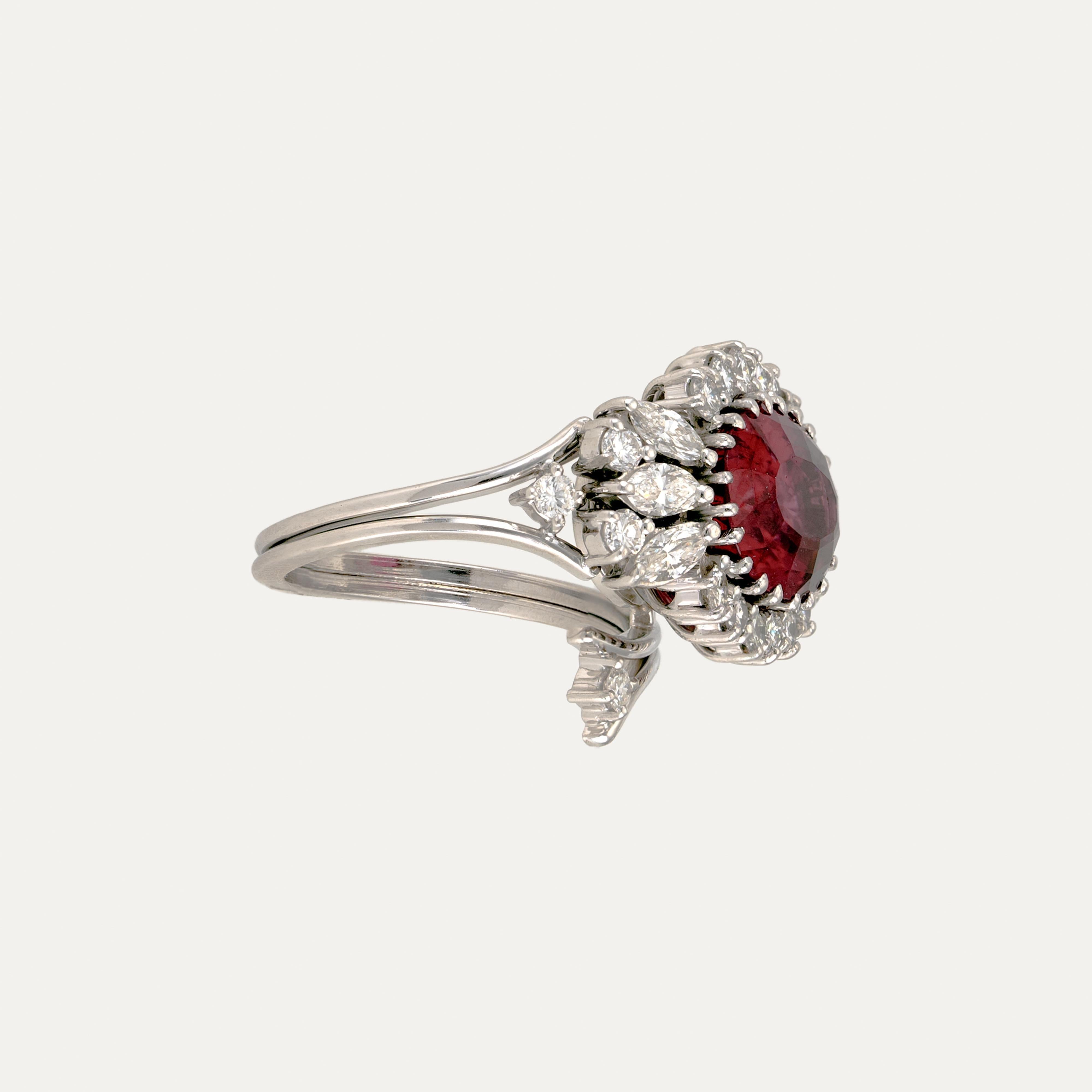 Platinum and White Gold Ring with Pink Tourmaline and Diamonds For Sale 1