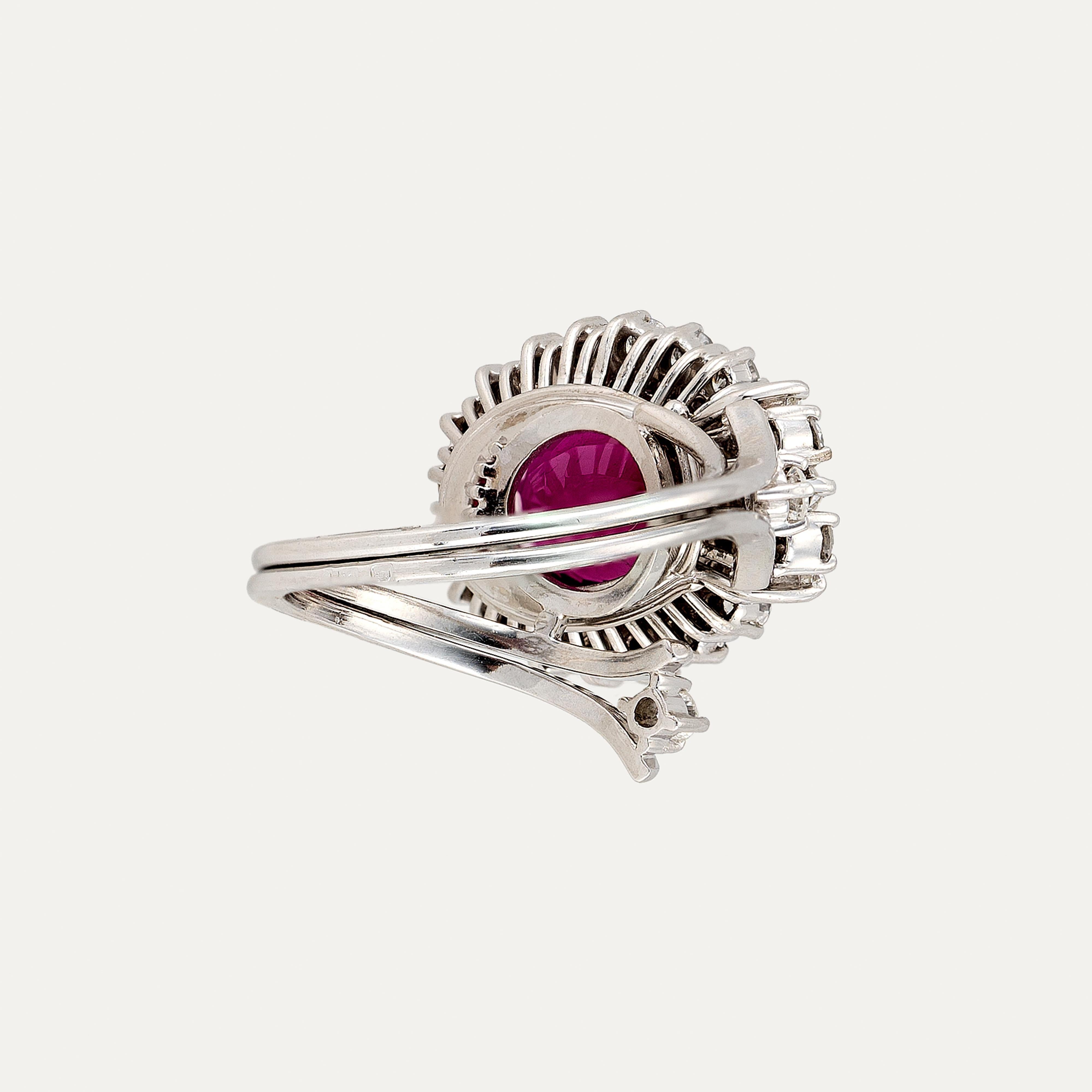 Platinum and White Gold Ring with Pink Tourmaline and Diamonds For Sale 2