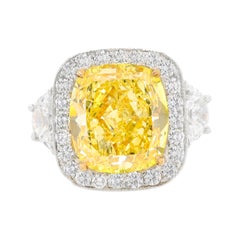Verlobungsring aus Platin und Gelbgold mit Diamanten
