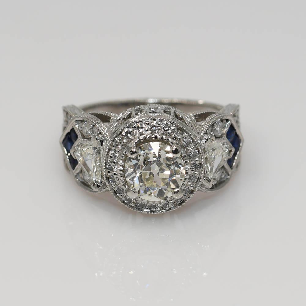 Taille vieille Europe Bague Art déco ancienne en platine avec diamant 1,82 carat en vente