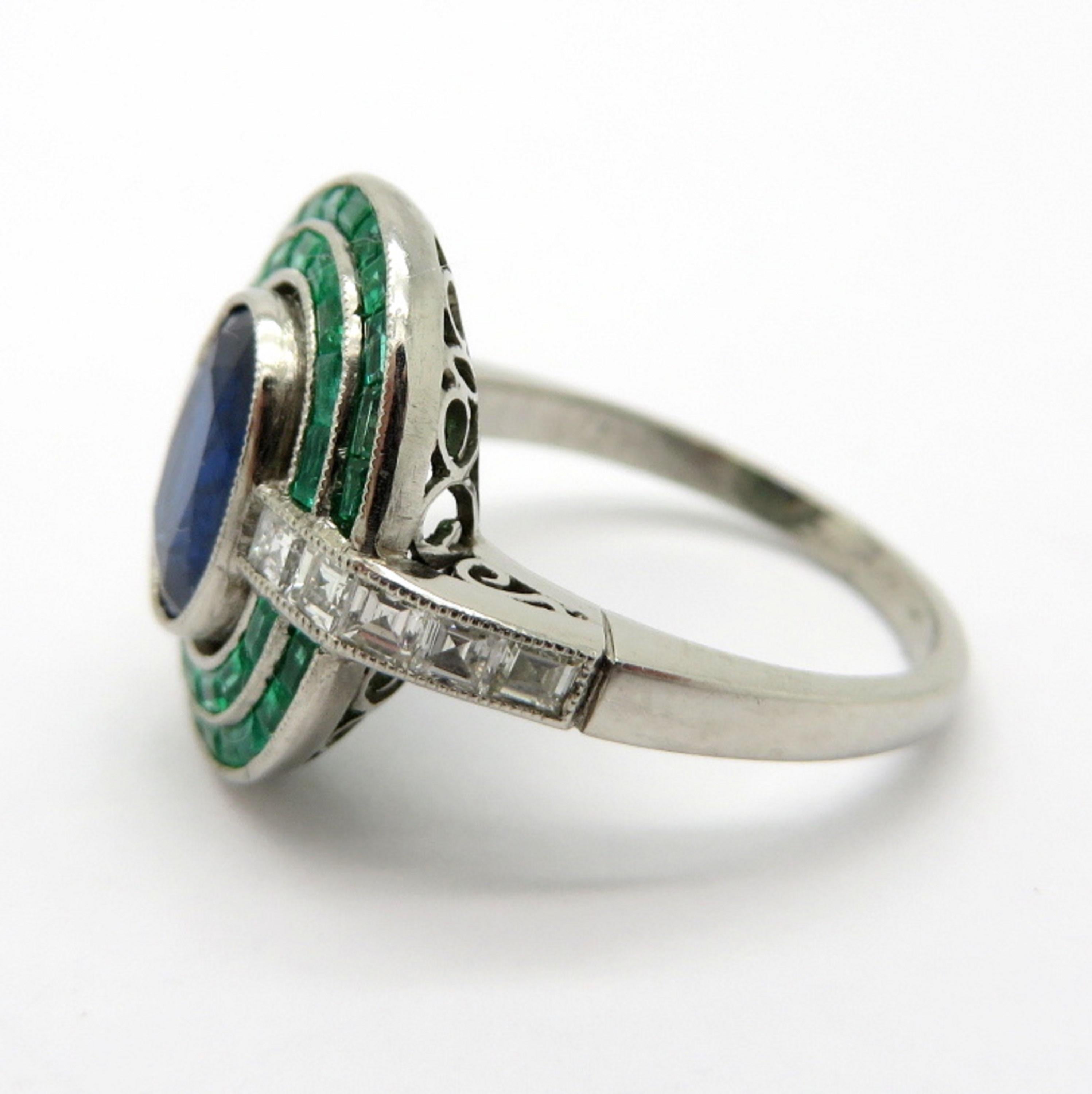 Platinum Antique Vintage Estate Art Deco Sapphire Emerald and Carre Diamond Ring In Excellent Condition In Scottsdale, AZ