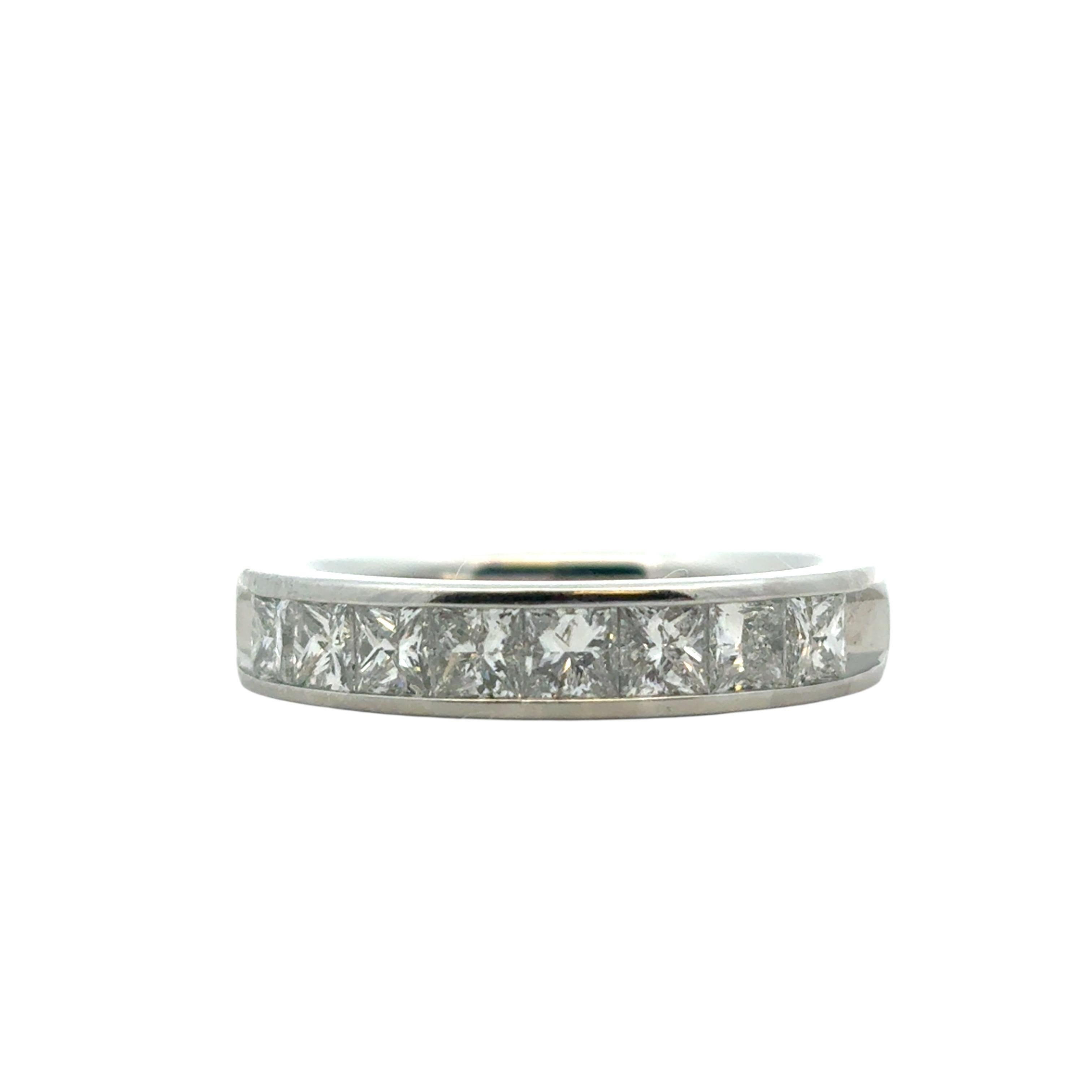 Platinum approx. 1.42ctw Diamond Wedding Band in vendita 8