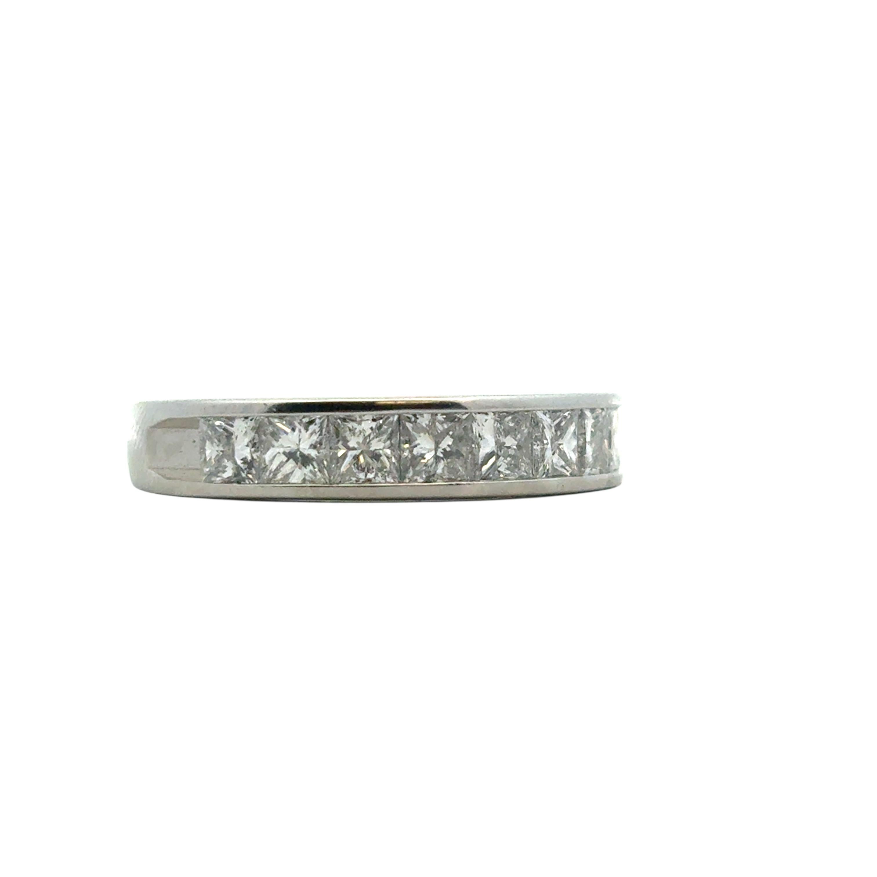 Moderno Platinum approx. 1.42ctw Diamond Wedding Band in vendita