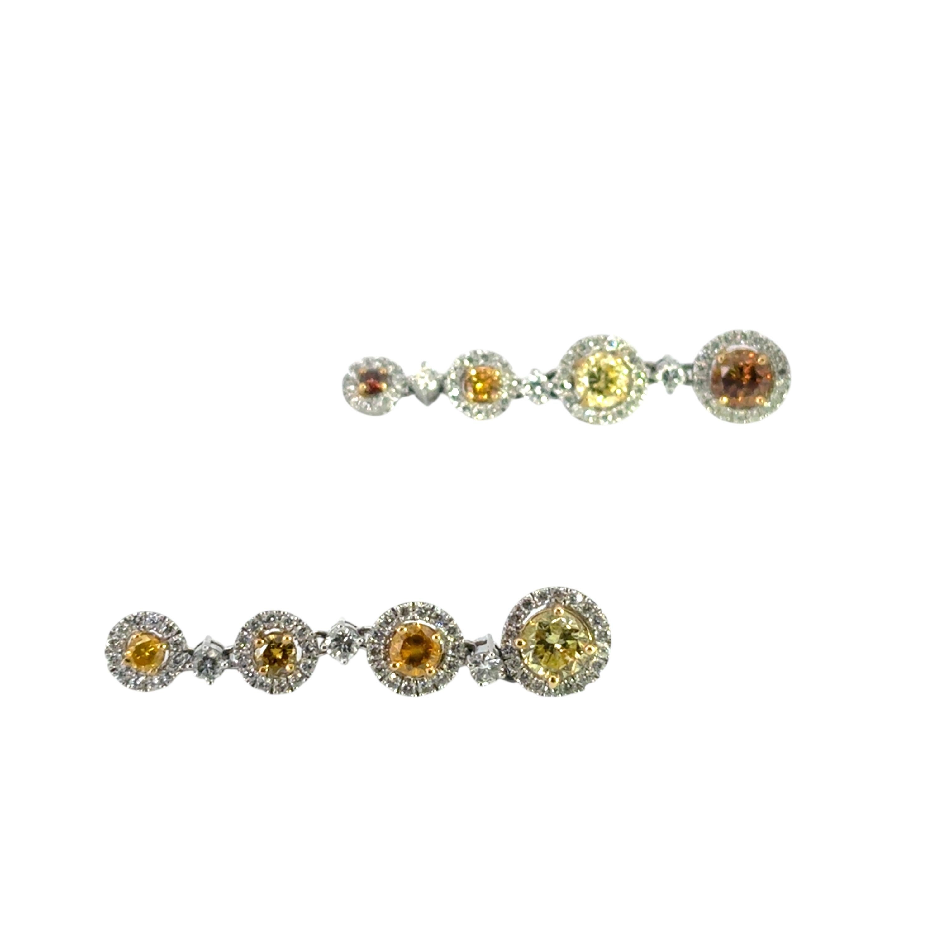 Platin ca. 3,63 ctw natürlicher farbiger Diamant mit weißem Halo Ohrhänger im Angebot 1
