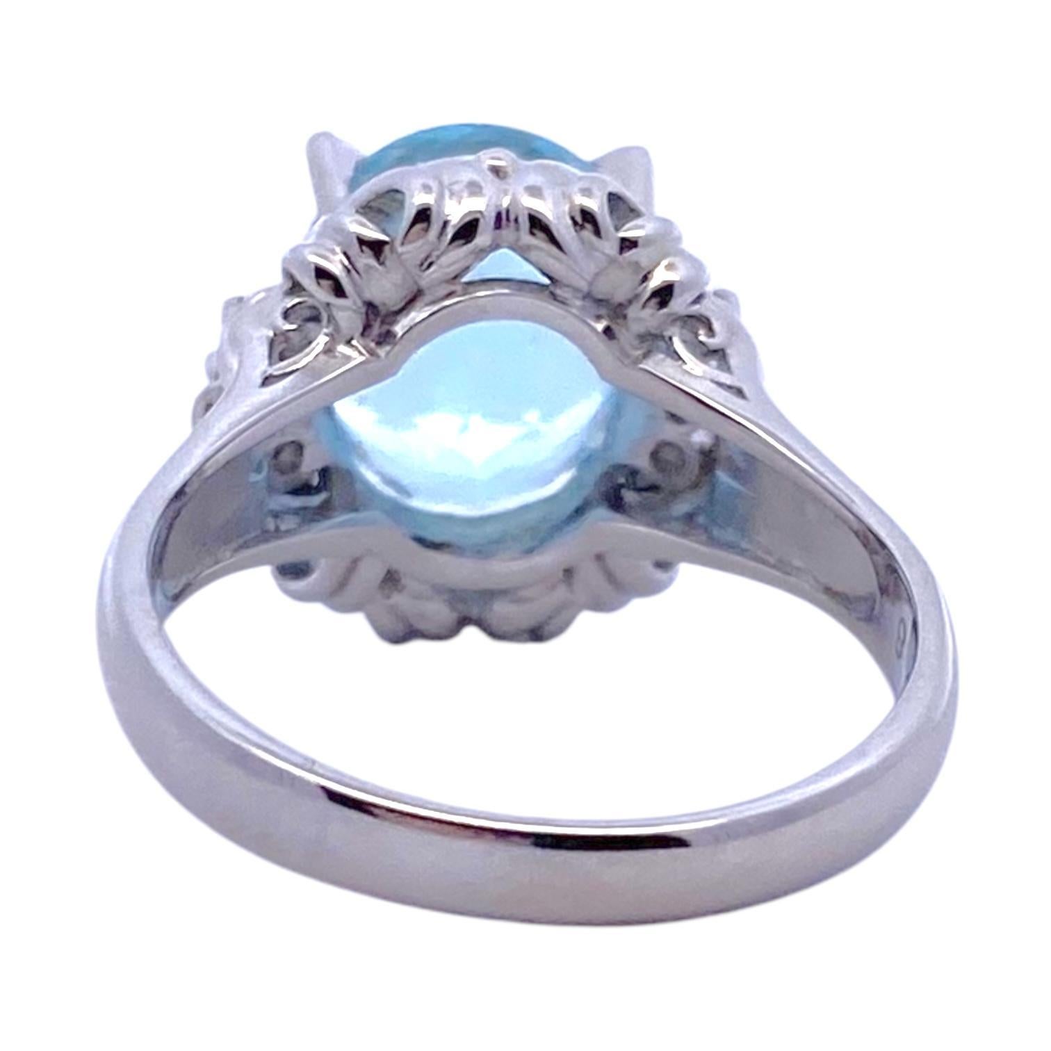 Women's Platinum Aquamarine and Diamond Ring For Sale