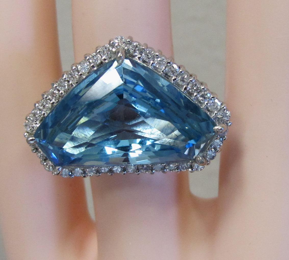 Platinum Aquamarine and Diamond Ring For Sale 2