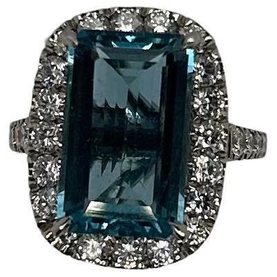 Platinum Aquamarine Diamond Ring