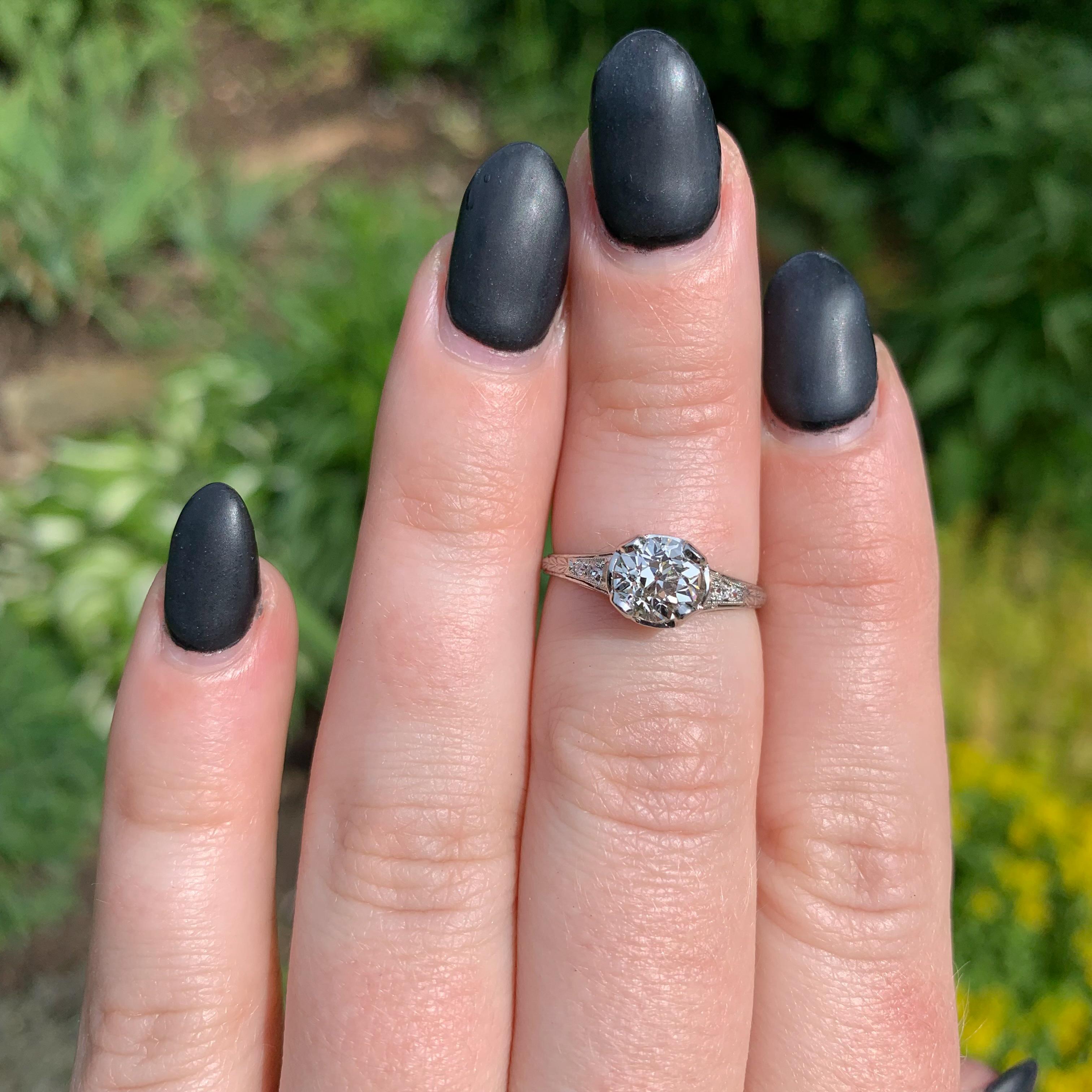 Platinum Art Deco 1.01 carat Diamond Engagement Ring with GIA Report For Sale 2