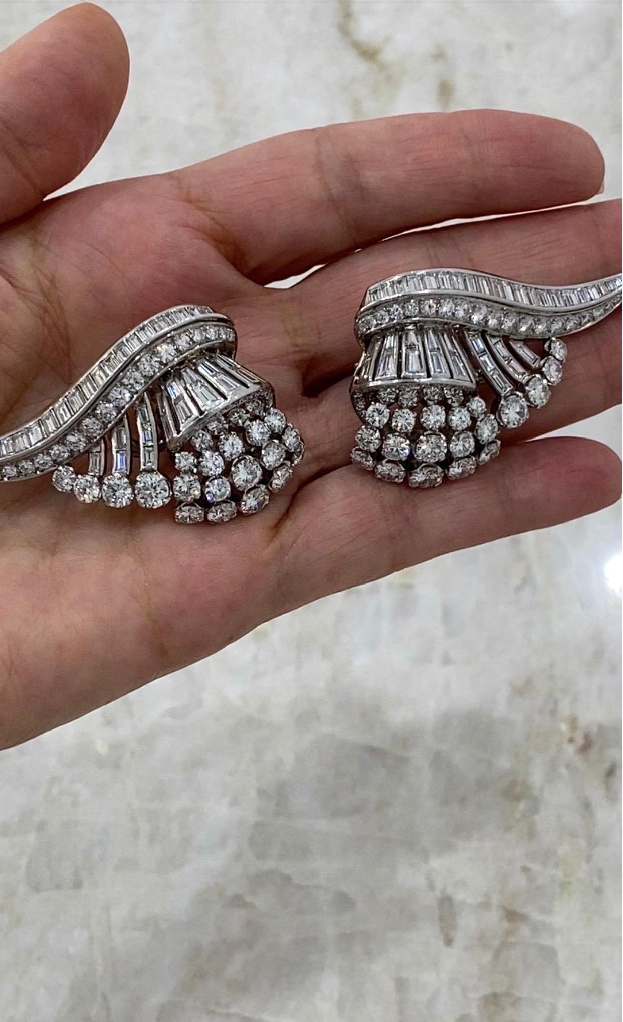 Original Art Deco 16 Carat Diamond Platinum Wing Ear Clips Earrings In Excellent Condition For Sale In New York, NY