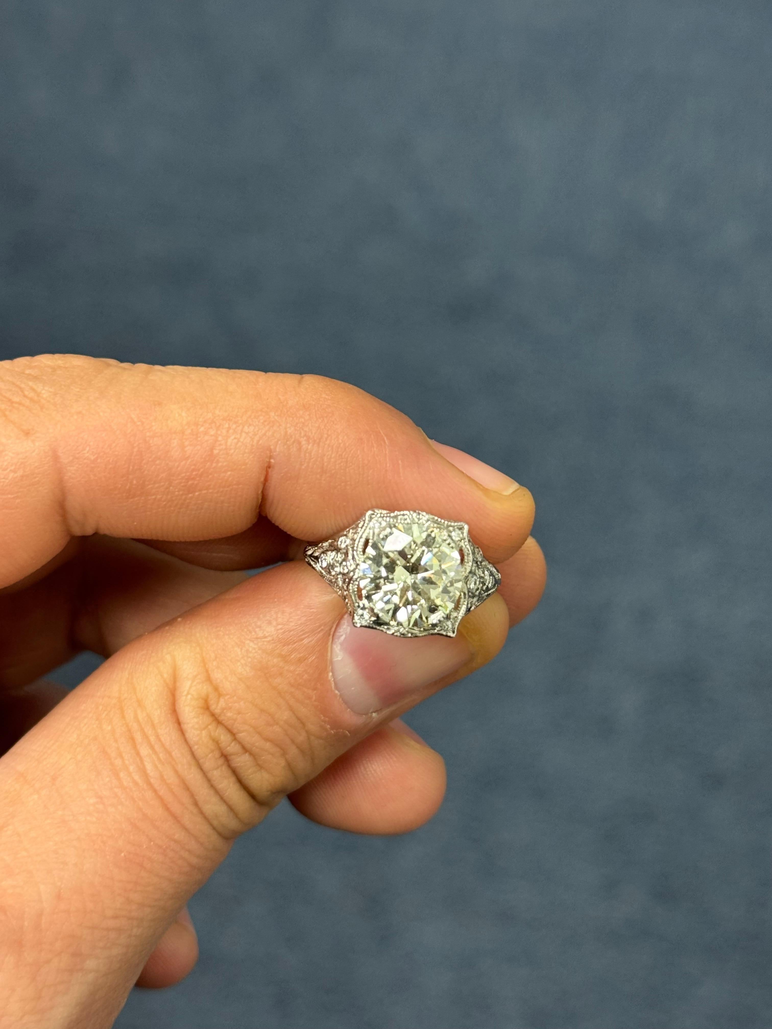 Bague en platine Art déco 3.42ct Old European Cut Diamond Ring avec accents en diamant en vente 7