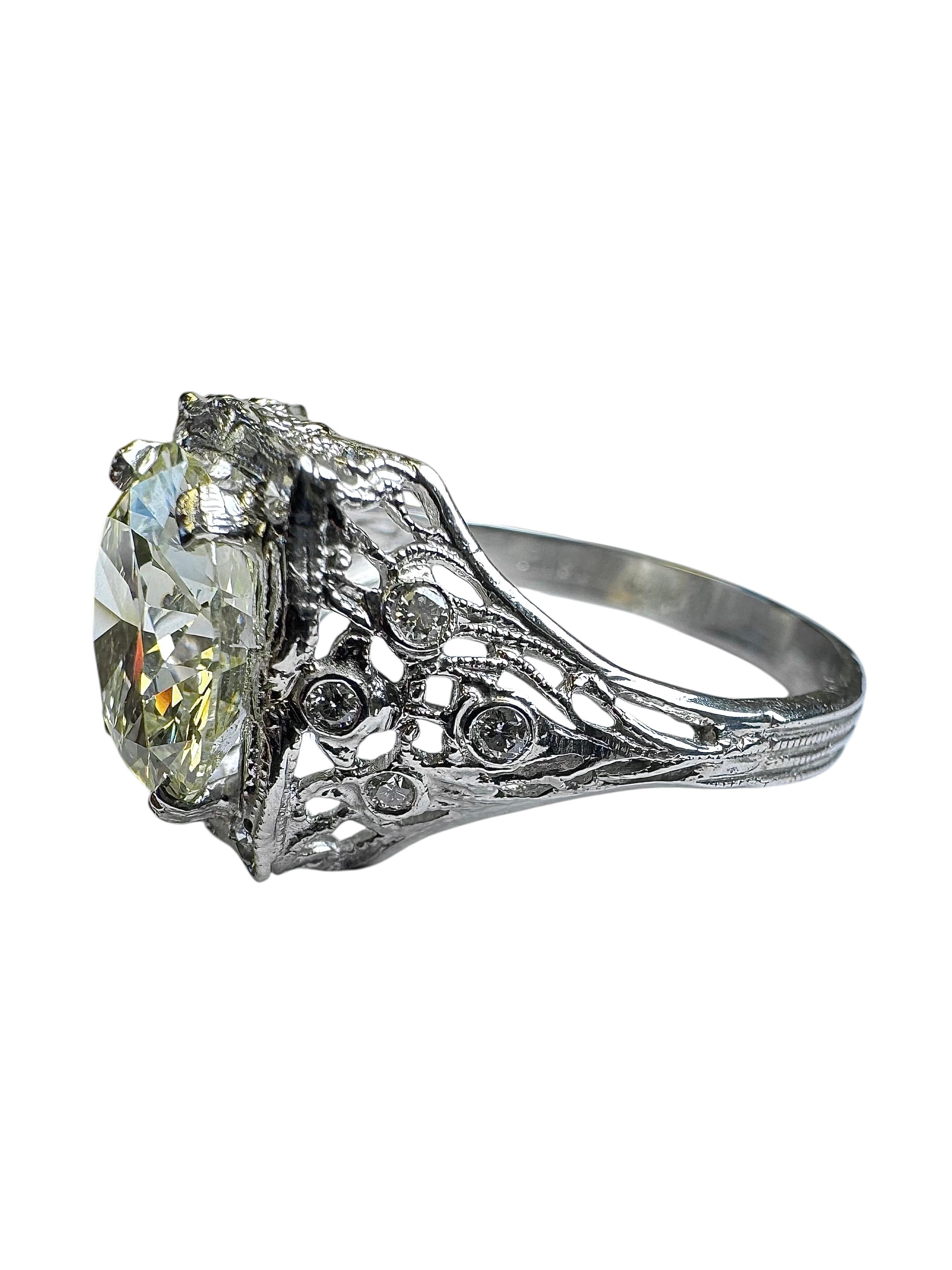 Bague en platine Art déco 3.42ct Old European Cut Diamond Ring avec accents en diamant en vente 1