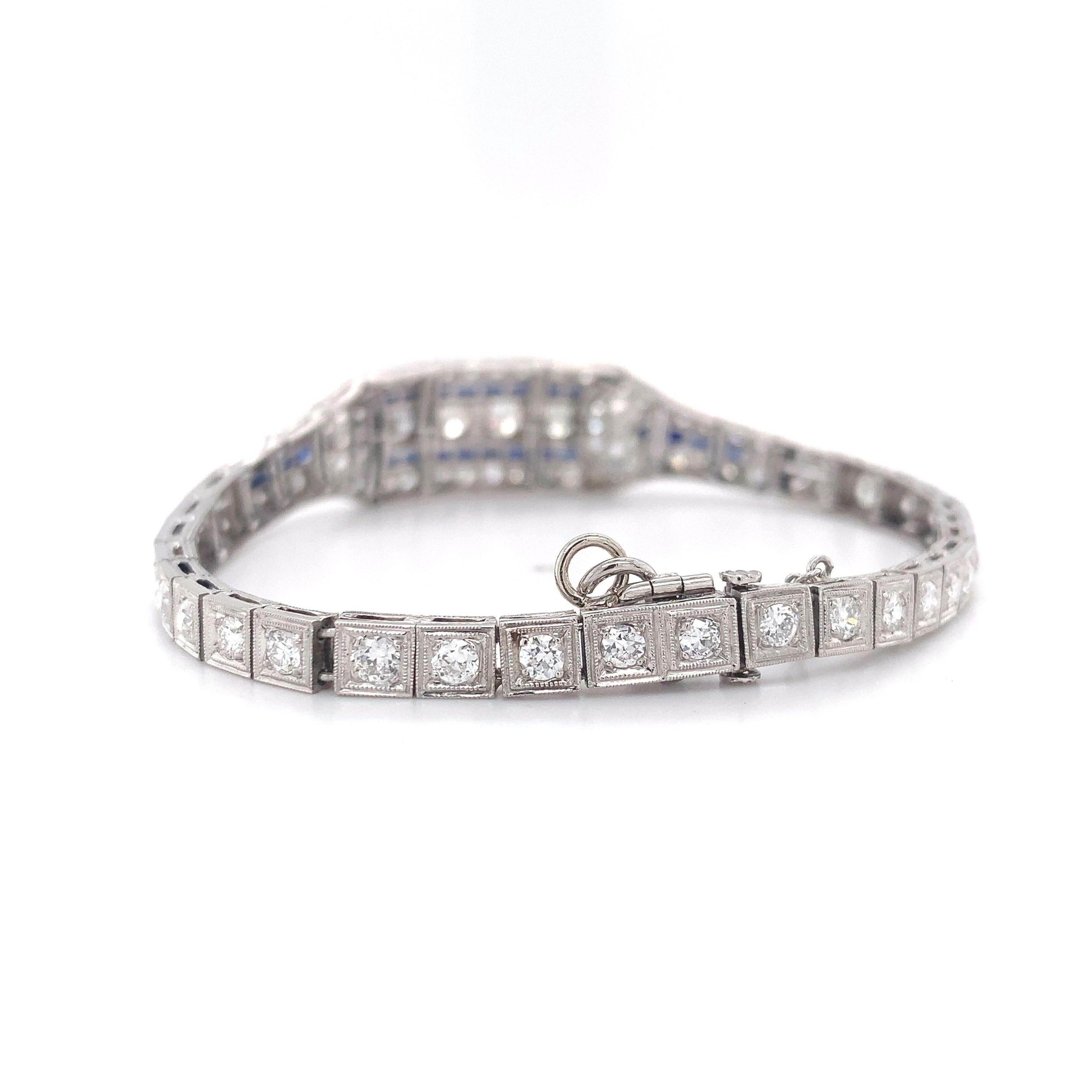 Women's Platinum Art Deco 4.25 carat tw Diamond Bracelet with 18K clasp 7 1/8