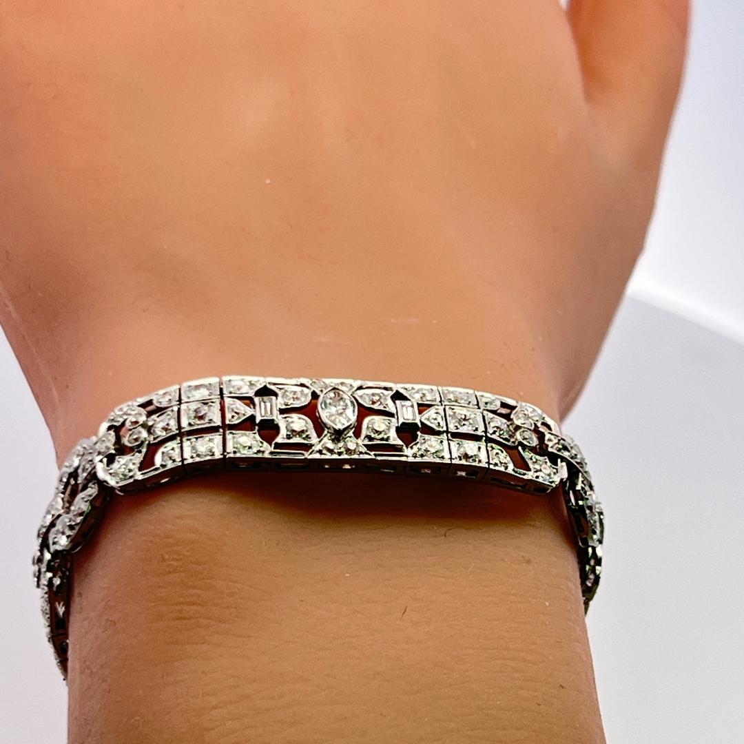 Pulsera de diamantes Art Déco de platino de 4,36 ct con europeo antiguo, marqués y baguette en venta 5