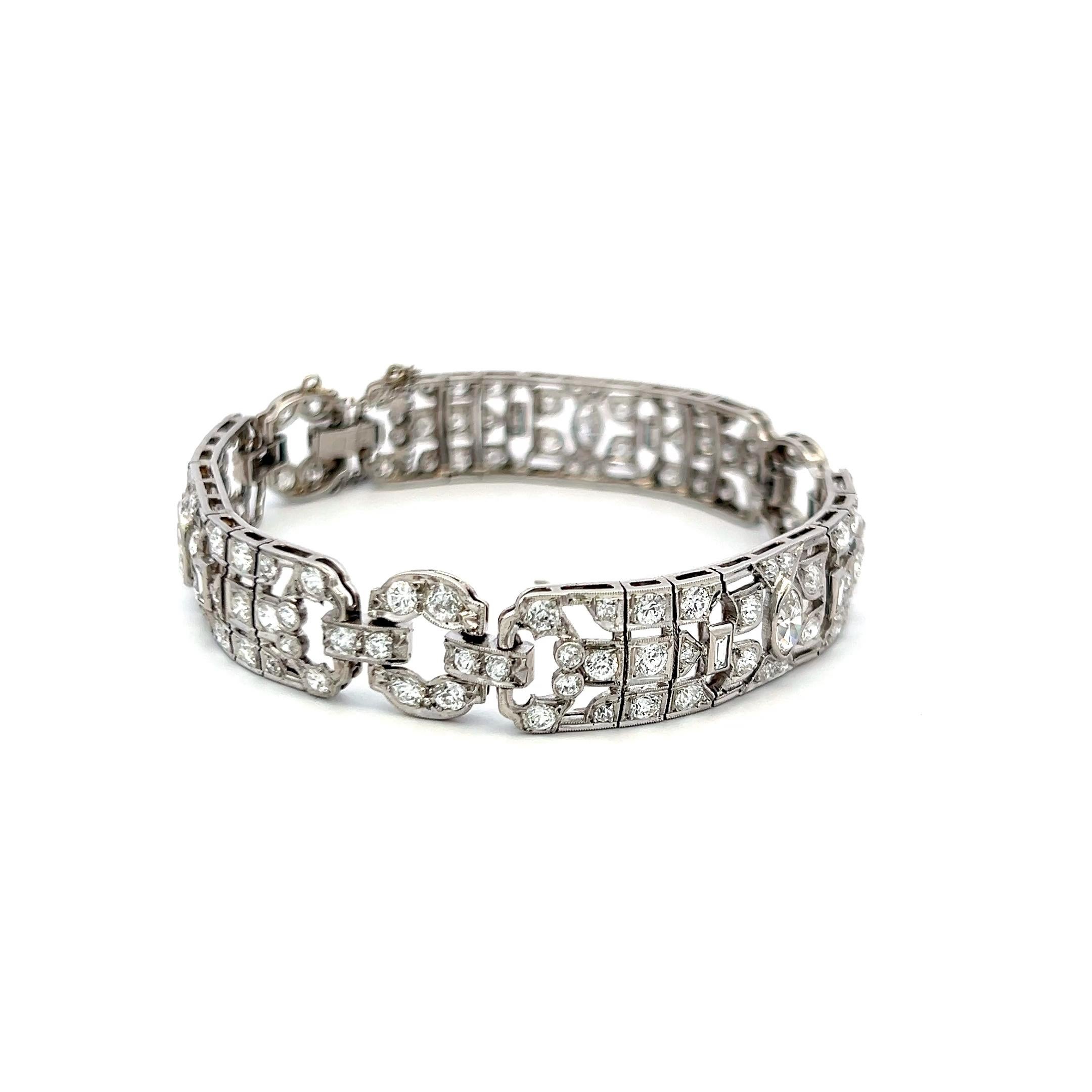 Pulsera de diamantes Art Déco de platino de 4,36 ct con europeo antiguo, marqués y baguette en Bueno estado para la venta en New York, NY