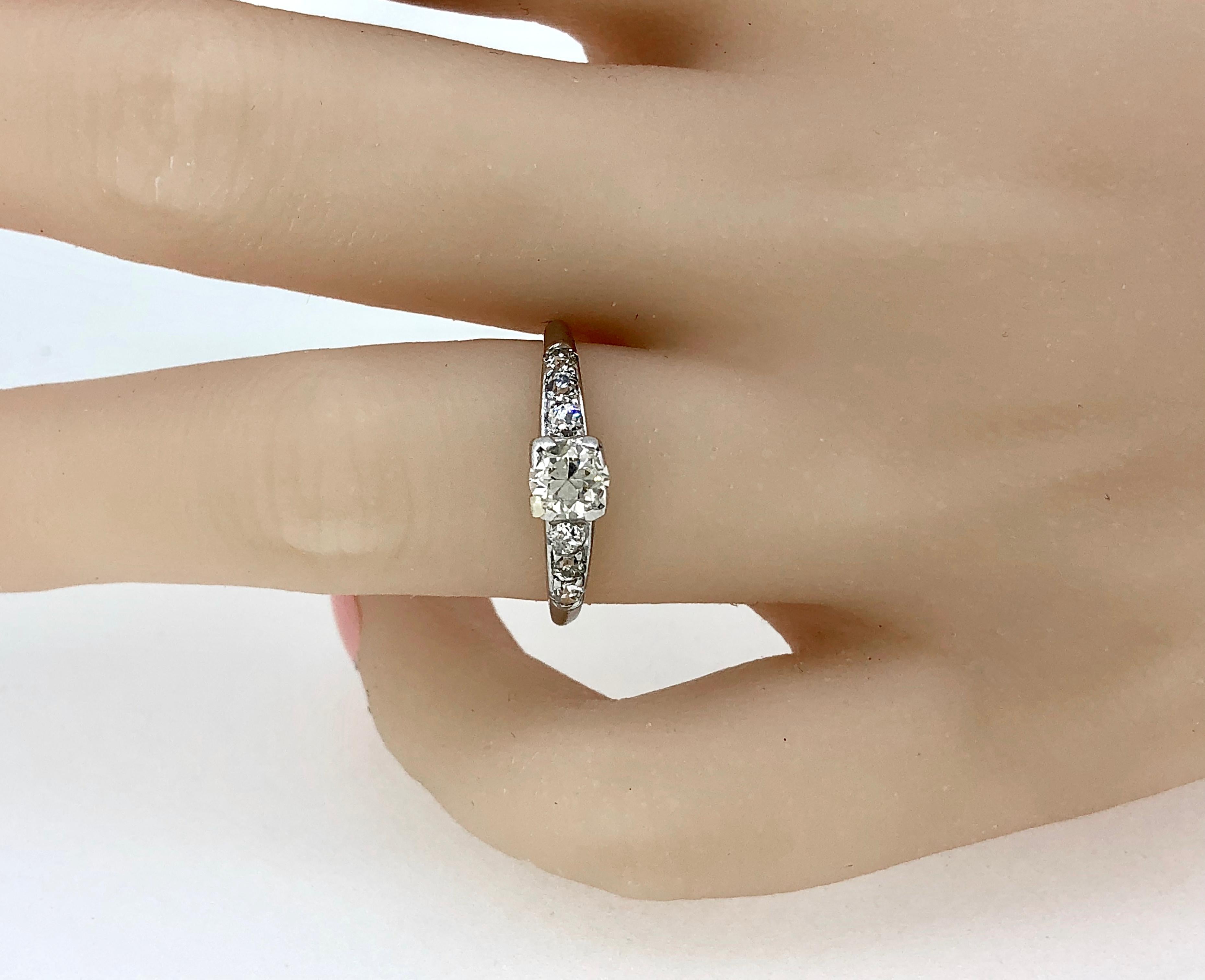 Platinum Art Deco Antique Engagement Ring .50 Carat Diamond In Excellent Condition For Sale In Tampa, FL