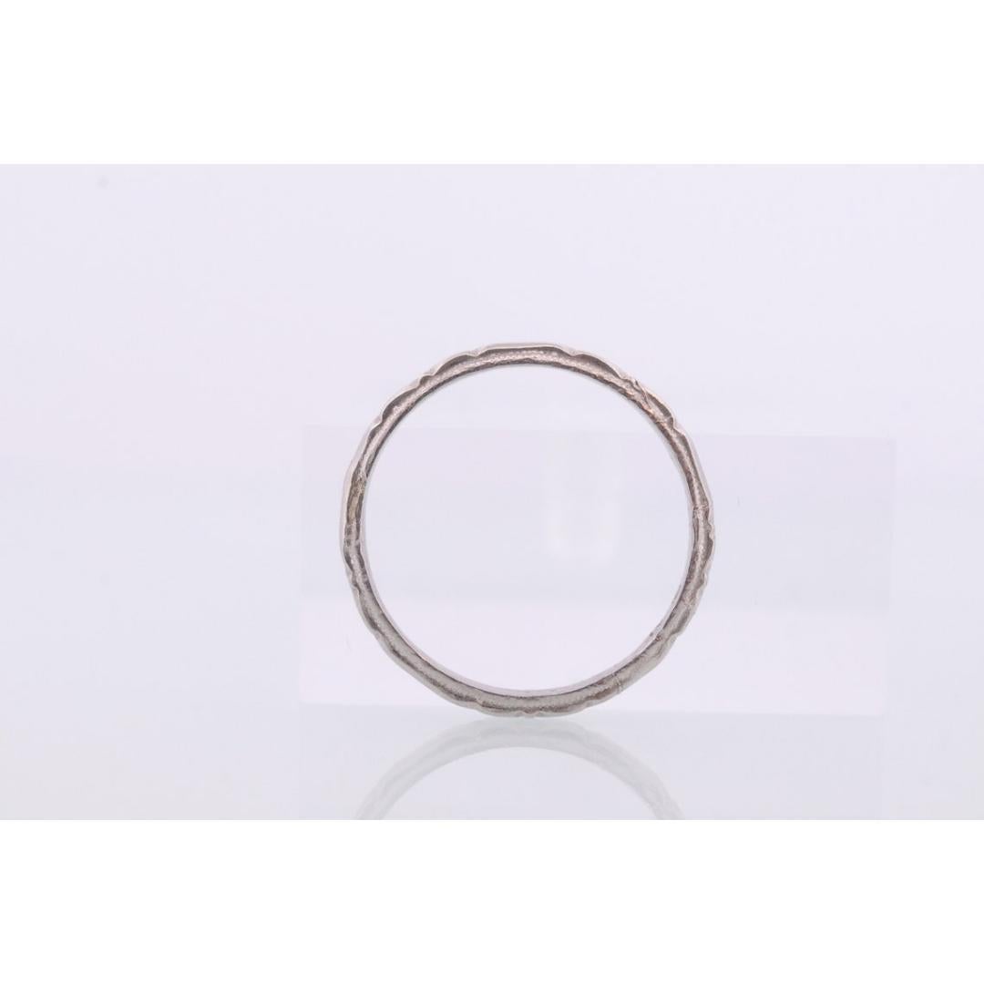 Women's or Men's PLATINUM Art Deco Blossom Flower Engraved Band. Flower Blossom engraved Ring. For Sale