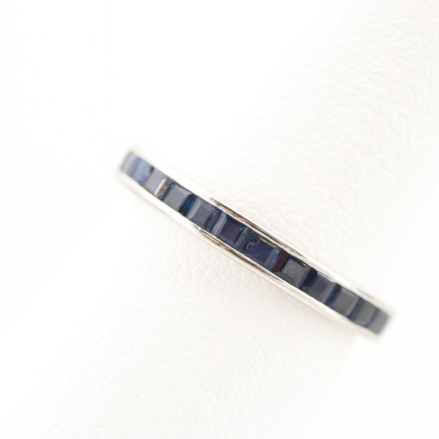 Platinum Art Deco Blue Sapphire Vintage Eternity Band Stackable Ring In Good Condition In Addison, TX