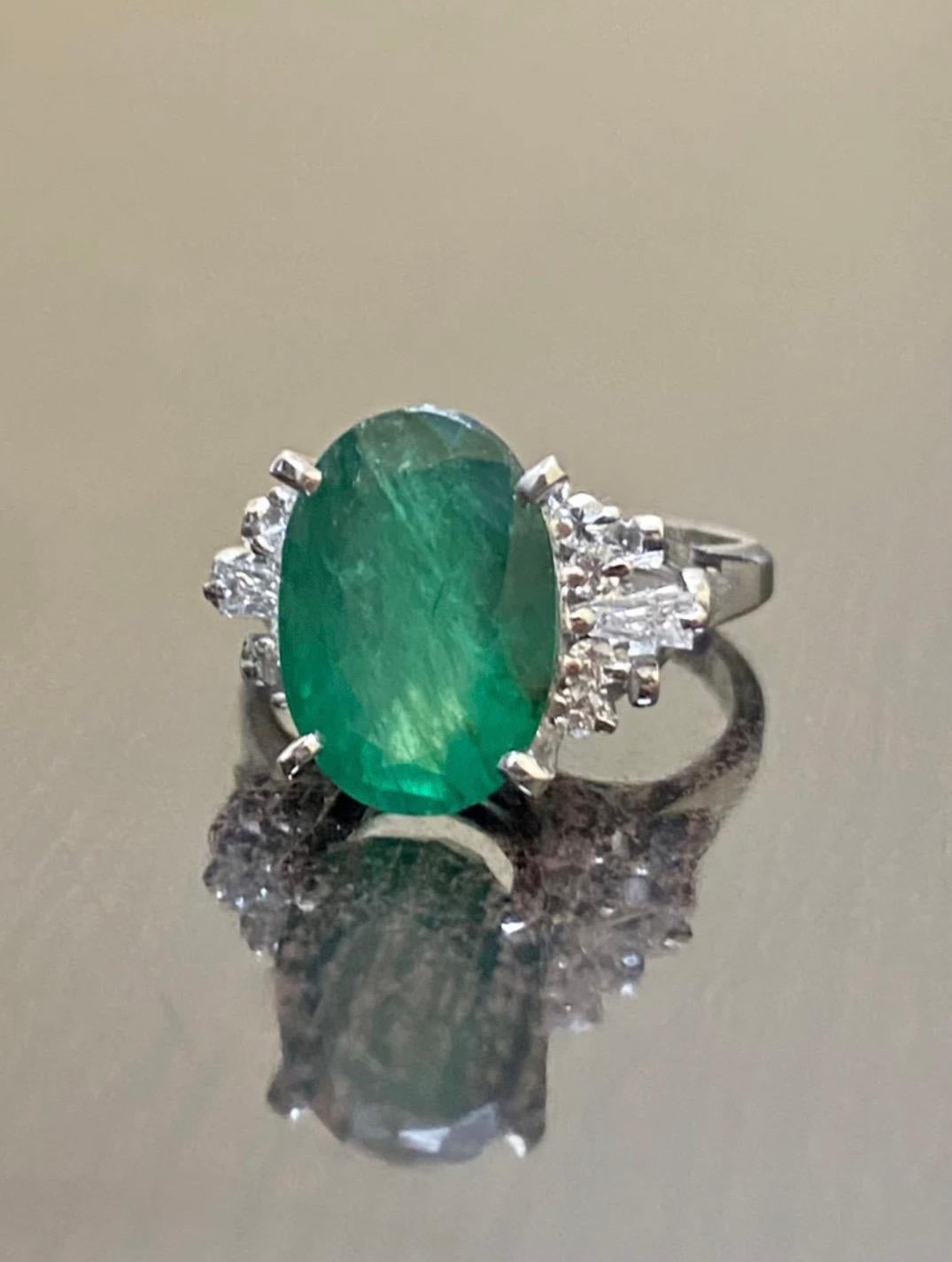 Women's Platinum Art Deco Diamond 4.56 Carat Oval Emerald Engagement Ring For Sale
