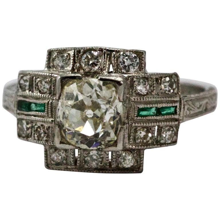 Platinum Art Deco Diamond and Emerald Cocktail Ring For Sale at 1stdibs