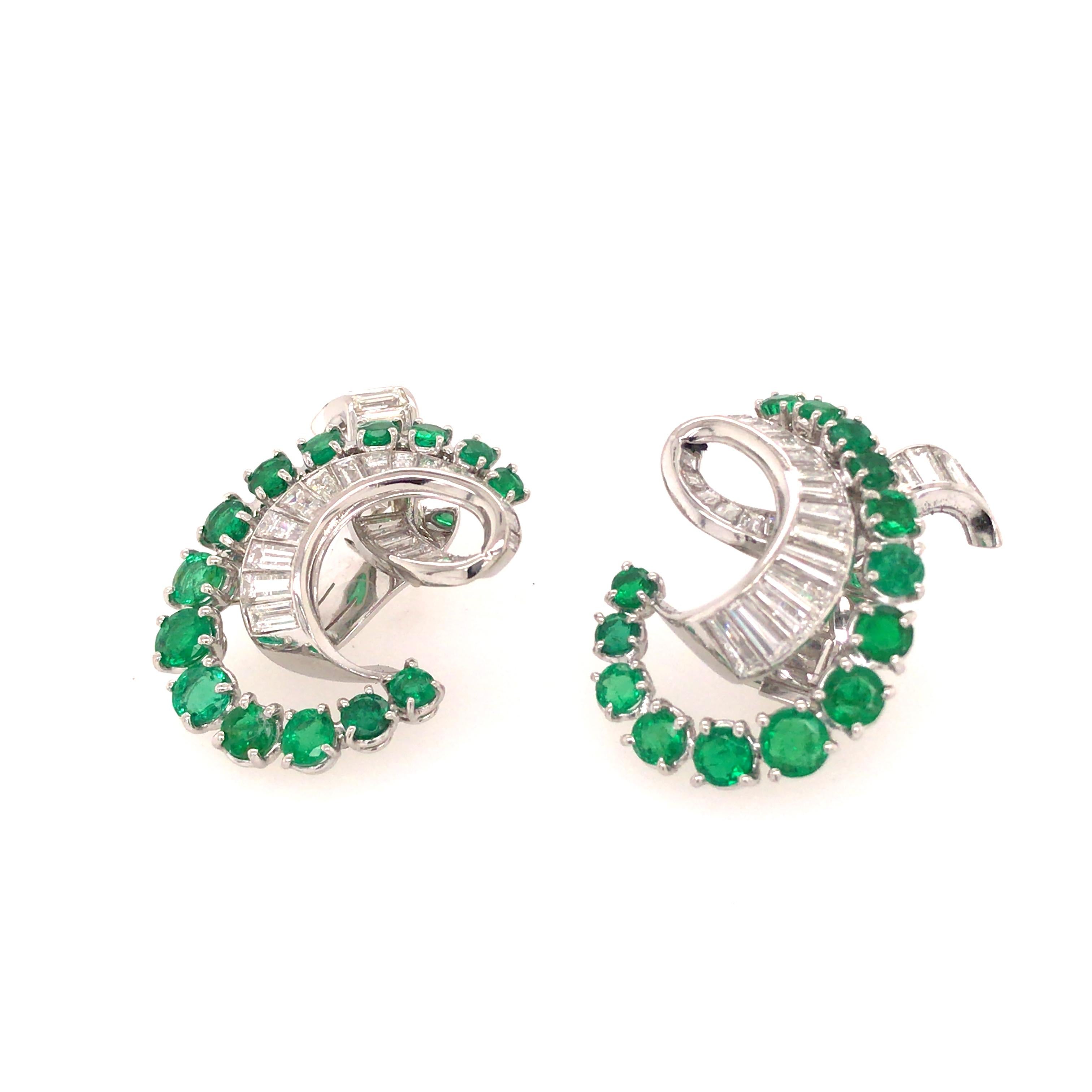 Platinum Art Deco Style Diamond and Emerald Earrings In Good Condition In Boca Raton, FL
