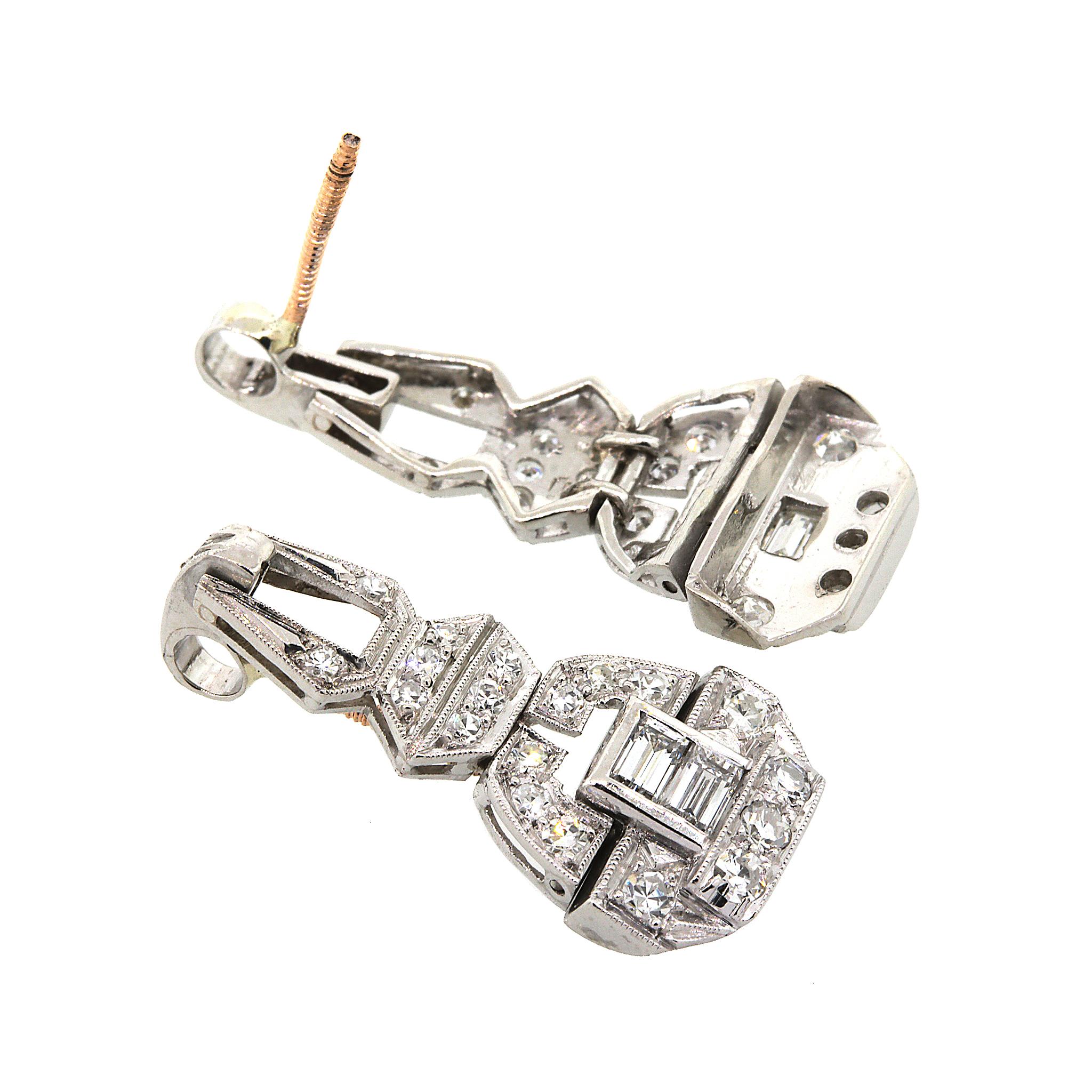 Platinum Art Deco Diamond Hanging Earrings In Good Condition In New York, NY