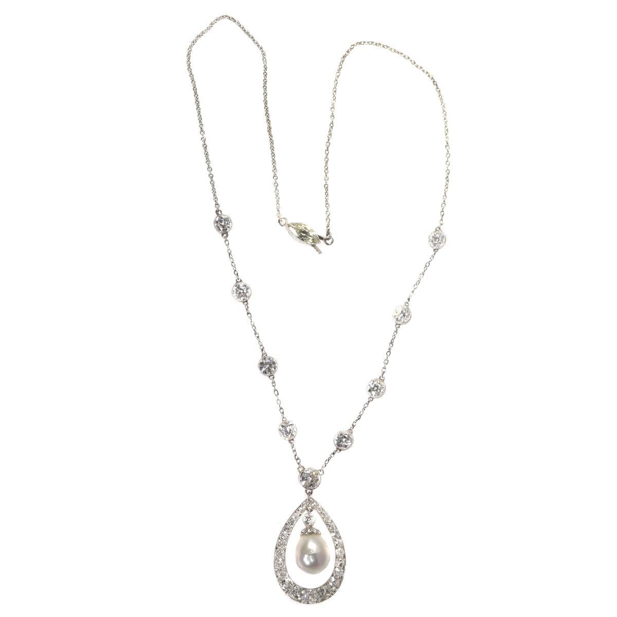 Platinum Art Deco Diamond Necklace with Natural Drop Pearl of 7 Carat, 1930s In Excellent Condition For Sale In Antwerp, BE