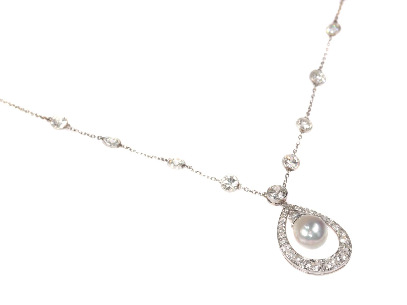 Platinum Art Deco Diamond Necklace with Natural Drop Pearl of 7 Carat, 1930s For Sale 1