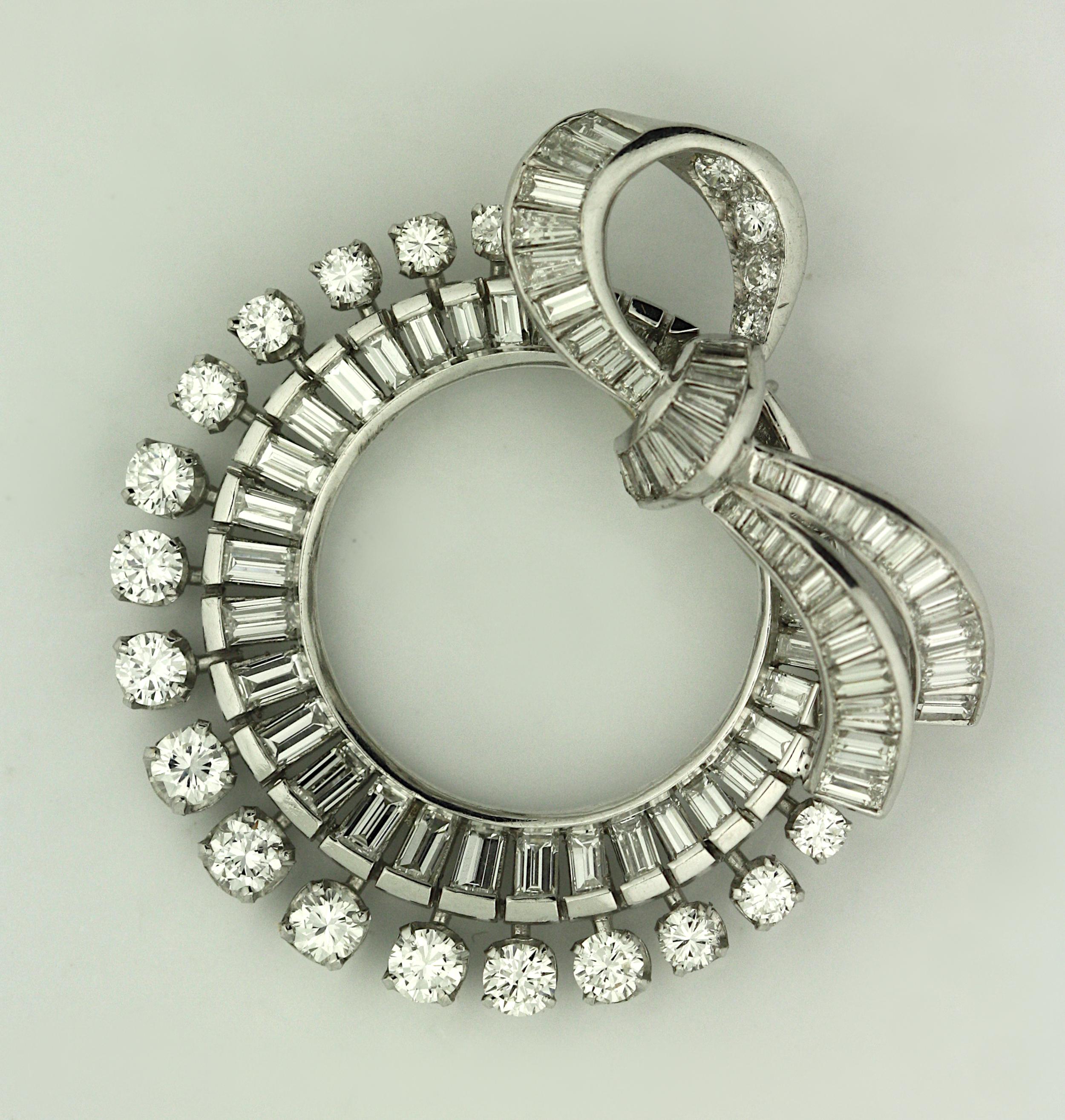 Platinum Art Deco Diamond Ribbon Pin or Pendant For Sale 1