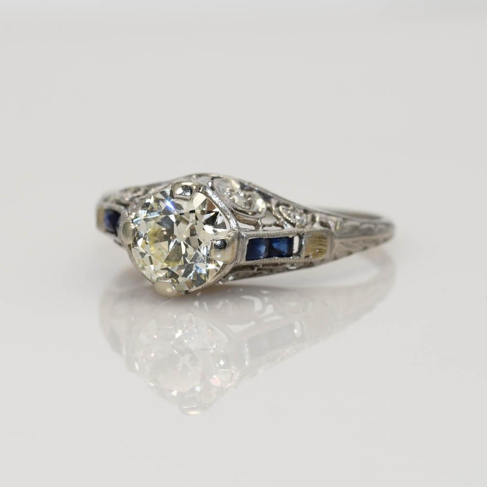 Anillo de diamantes Art Decó de platino 1,00 ct en venta 2