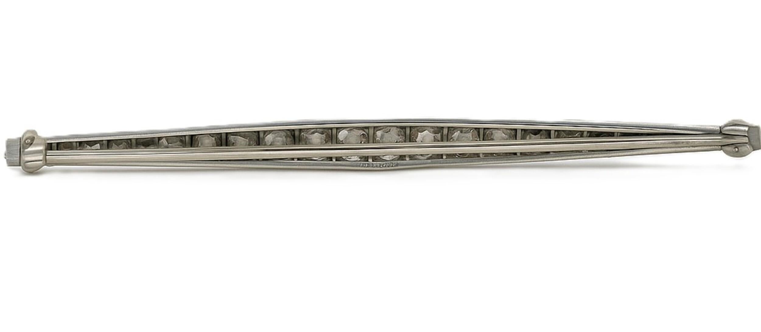 Platin Art Deco Diamond Stick Pin von Yard - 1930er Jahre - 1,50 Karat (Art déco) im Angebot