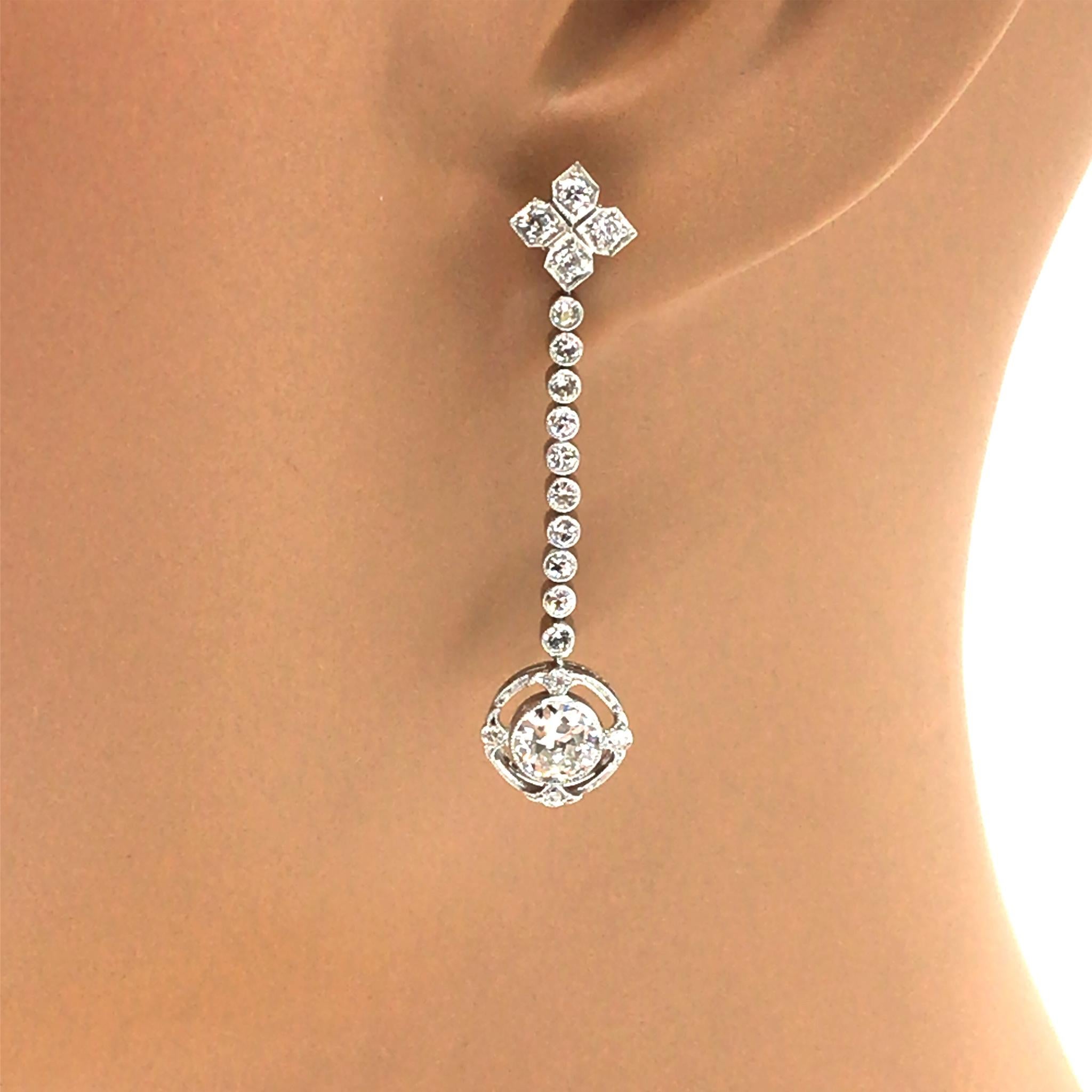 Round Cut Platinum Art Deco Drop Diamond Earrings