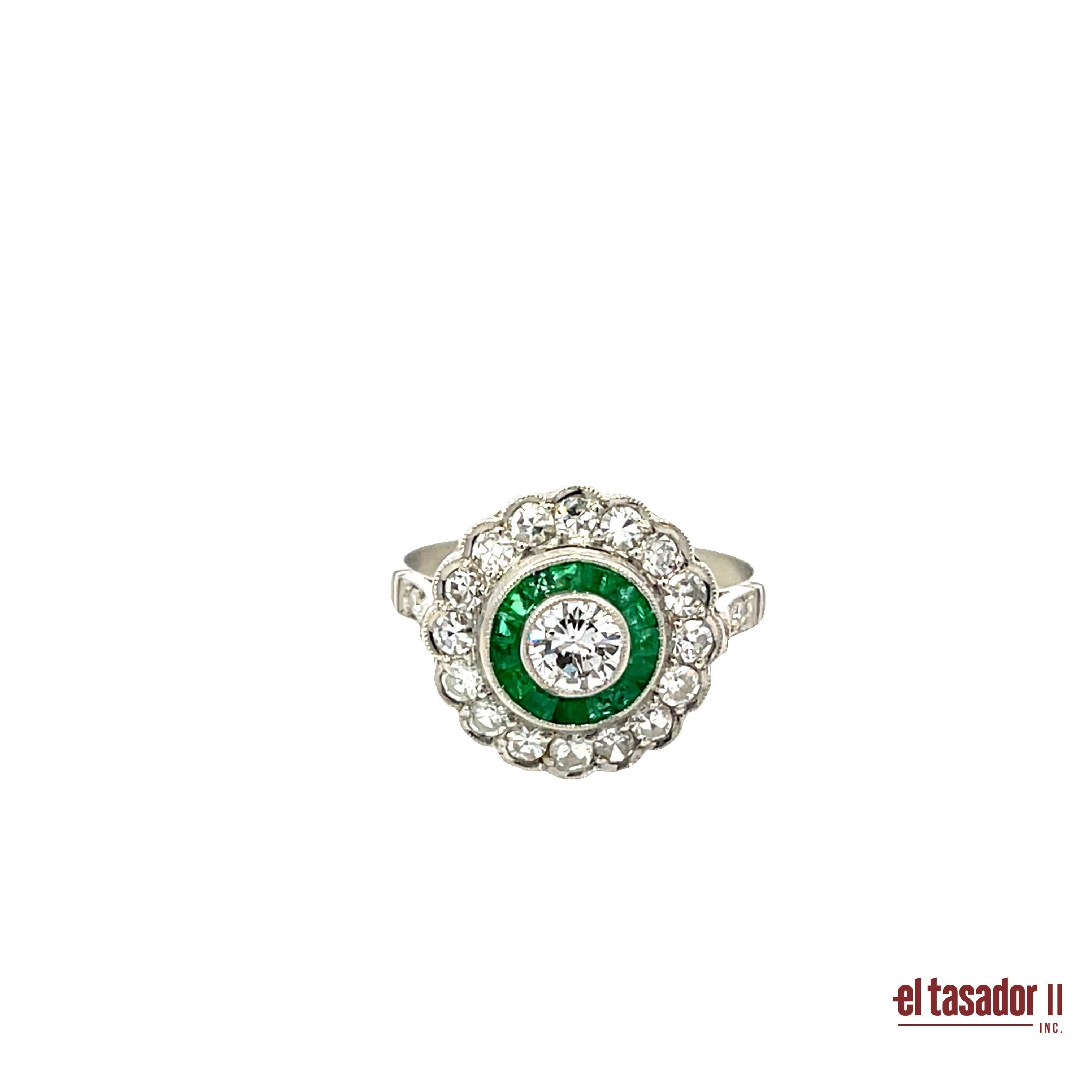Platin Art Deco Smaragd und Diamant Cluster Ring 0,33ct Center Damen im Angebot