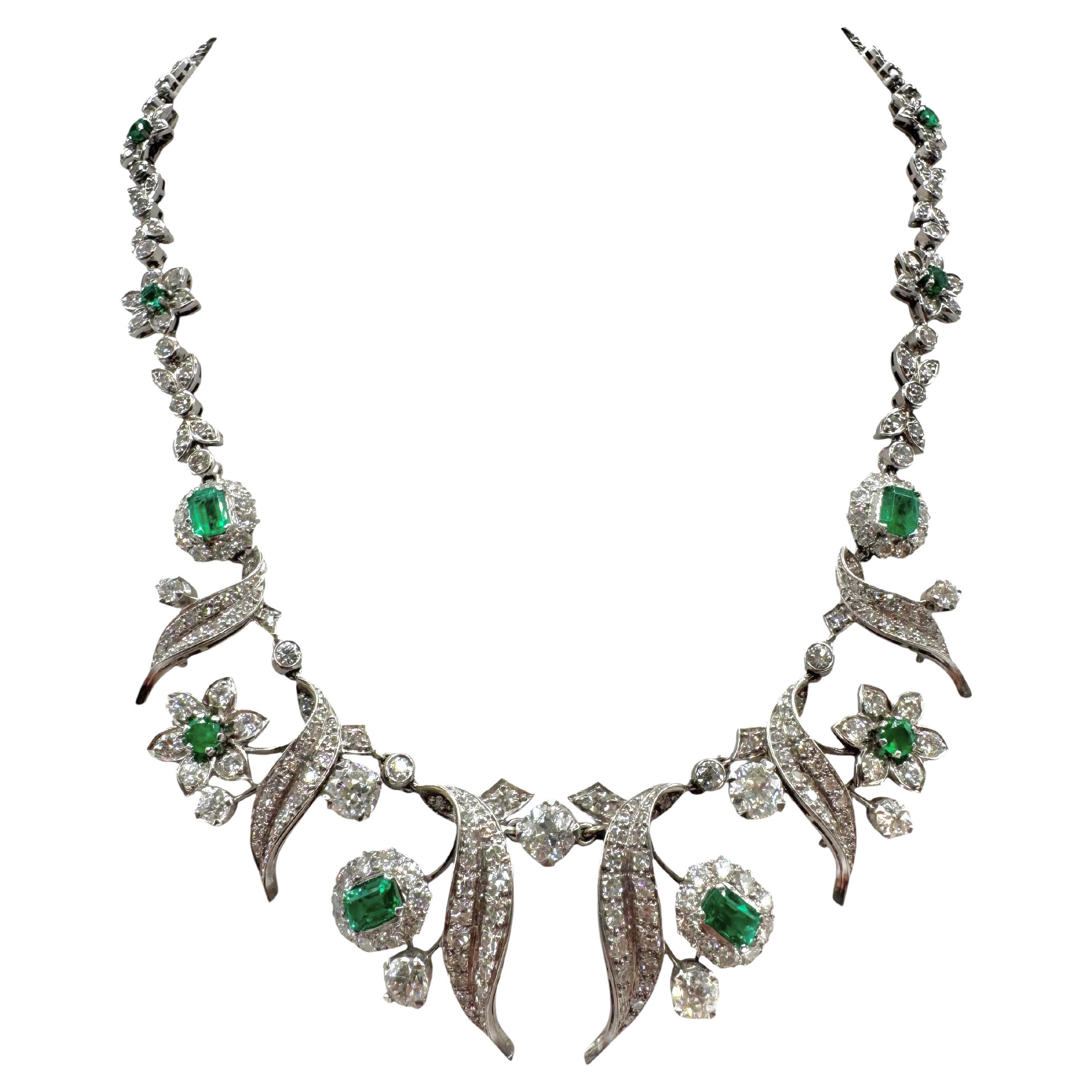 Platinum Art Deco Emerald and Diamond Foliate Necklace For Sale