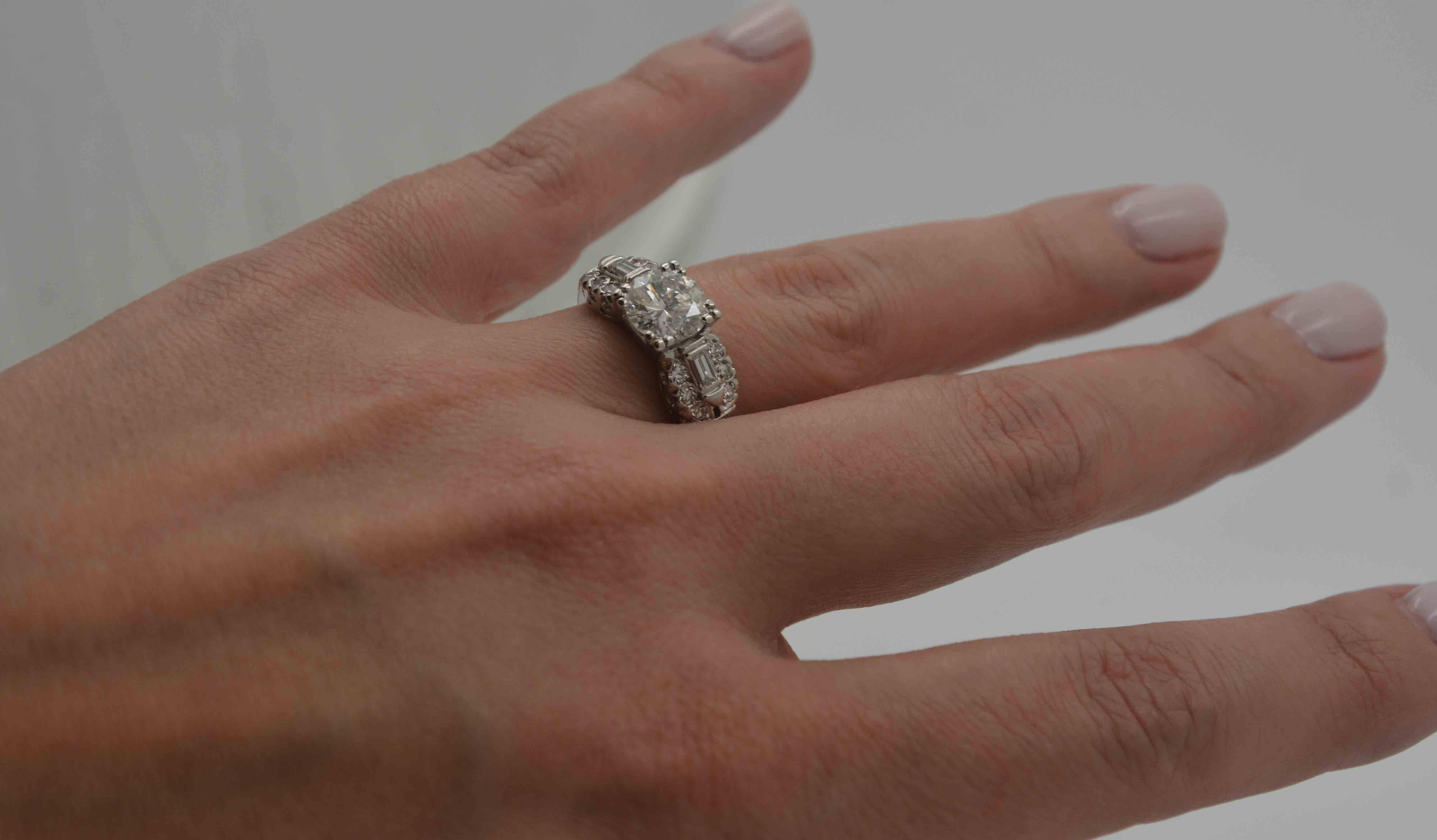 Art Deco Diamond Platinum  Engagement Ring  3