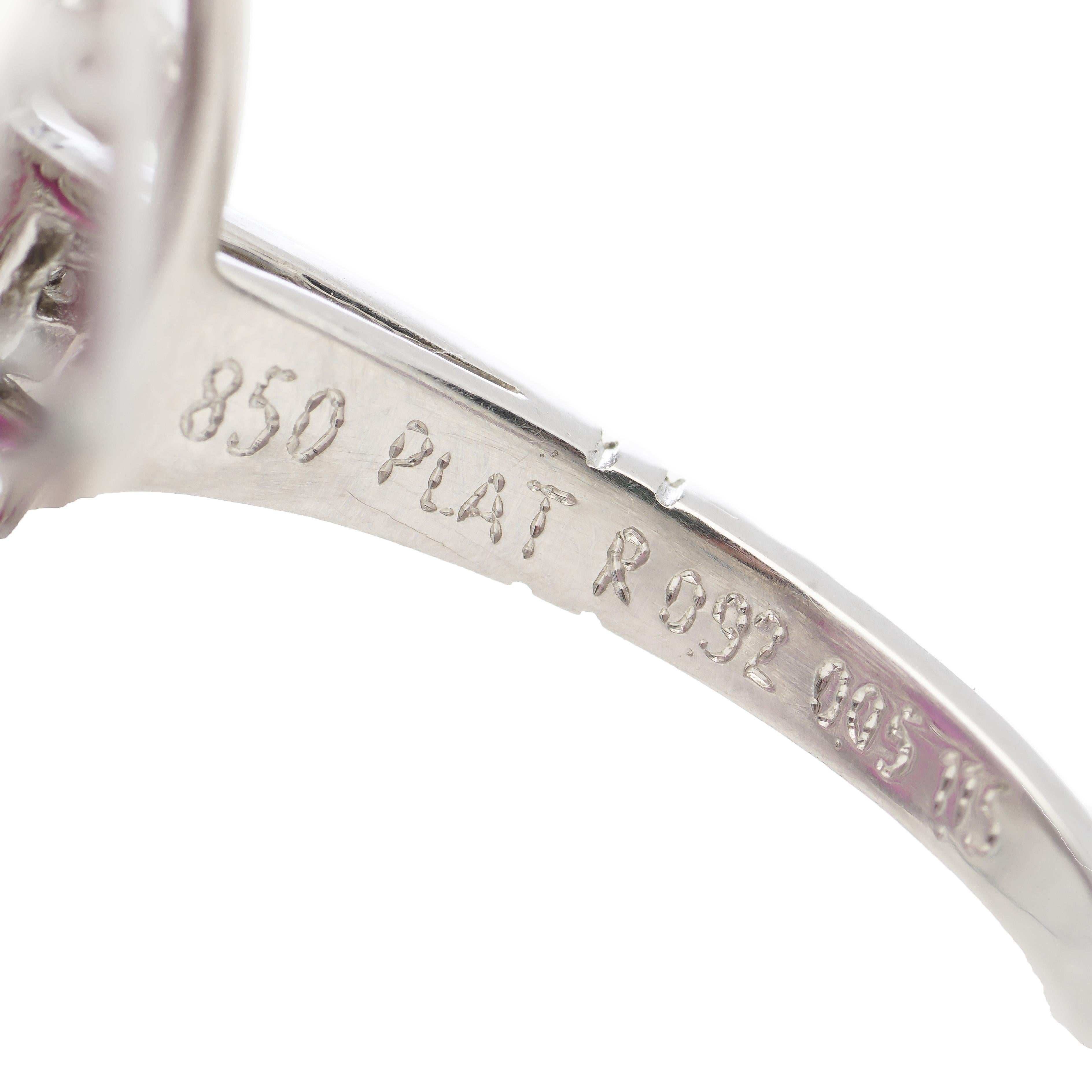 Platin Art Deco-inspirierter 0,92 Karat ovaler Rubin-Cluster-Ring im Angebot 2