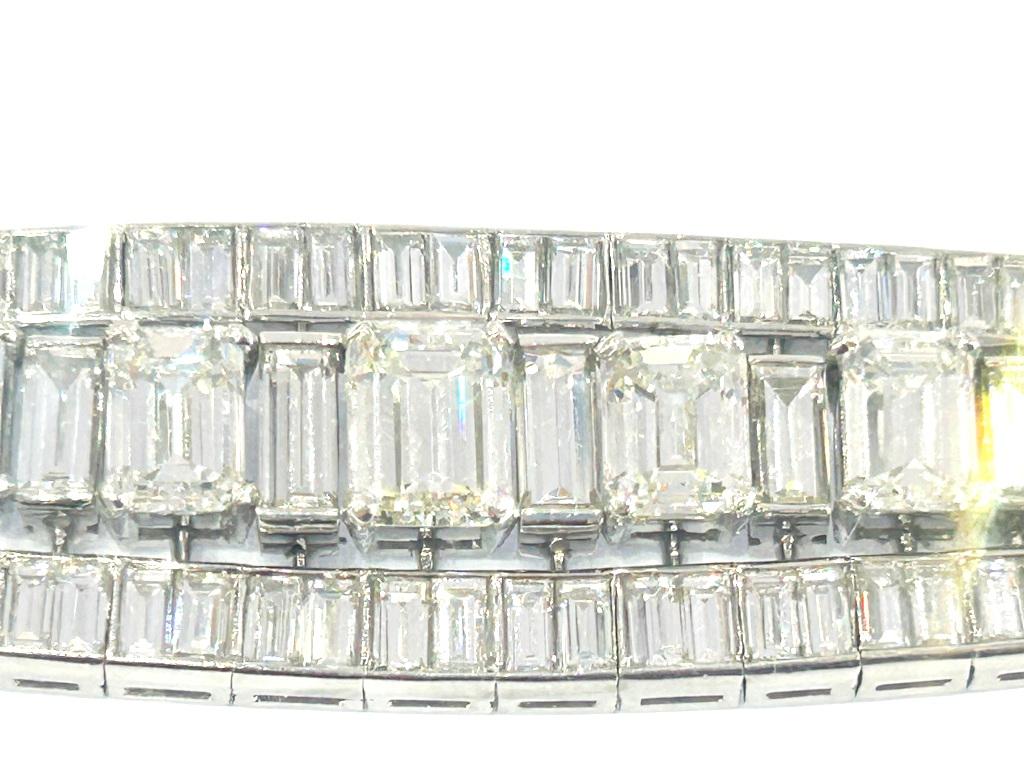 Pulsera de diamantes talla mixta Art-Deco de platino Apx. 35,00 Quilates en venta 4