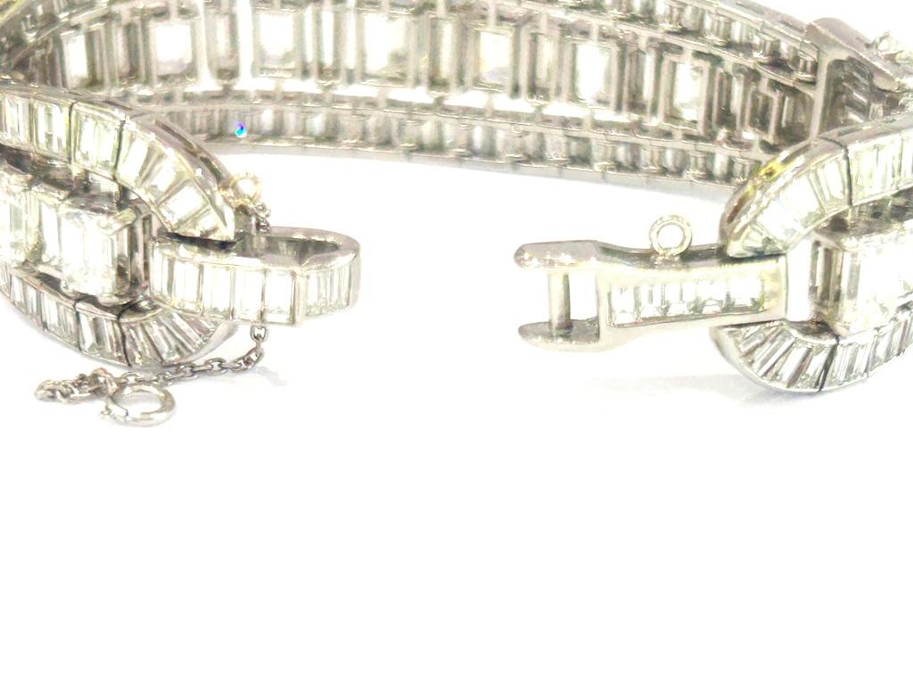 Pulsera de diamantes talla mixta Art-Deco de platino Apx. 35,00 Quilates en venta 7