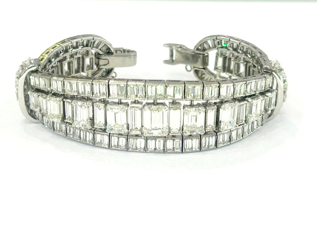 Pulsera de diamantes talla mixta Art-Deco de platino Apx. 35,00 Quilates en venta 1