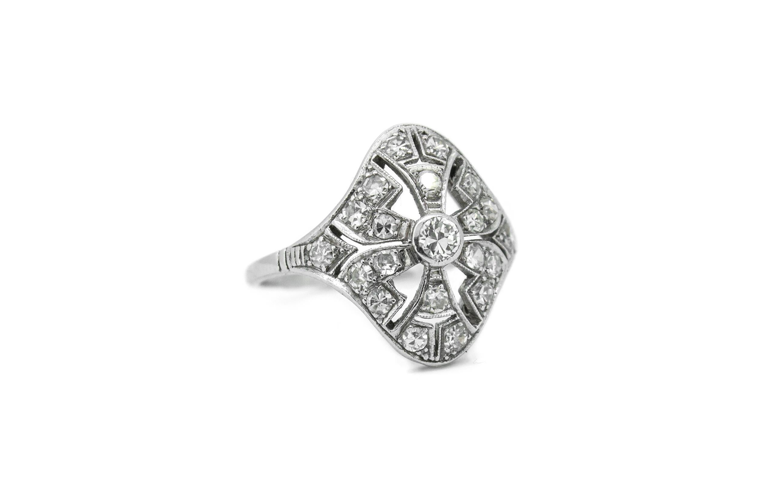 Women's Platinum Art Deco Natural Diamond Filigree Cocktail Ring For Sale