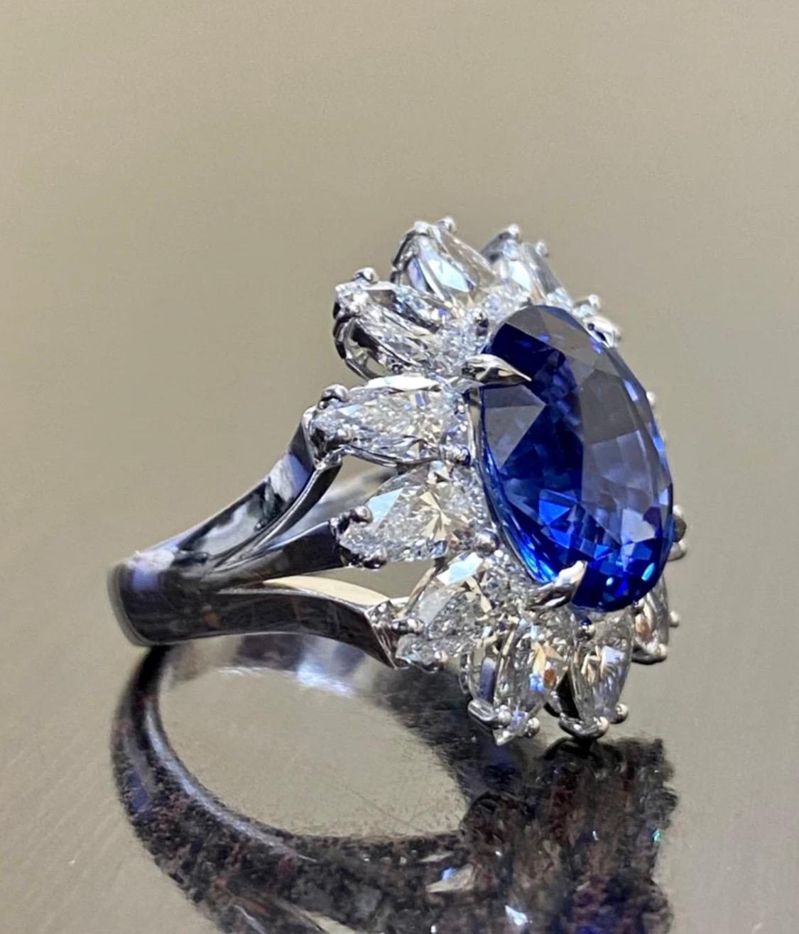Women's or Men's Platinum Art Deco Pear Shape Diamond 8.59 Carat Blue Sapphire Engagement Ring For Sale