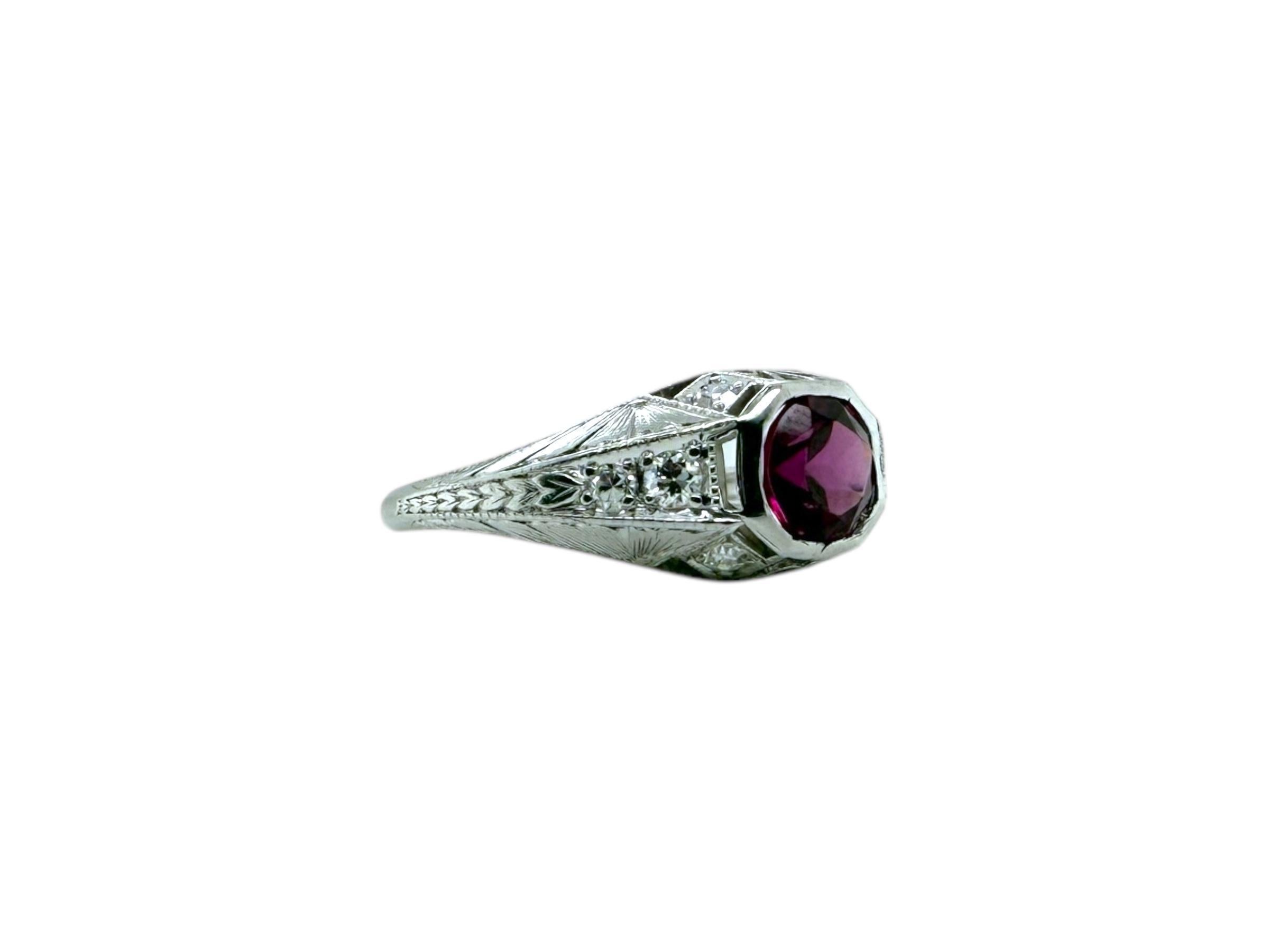 Platin Art Deco Rhodolith Granat & Diamant Solitär Ring im Zustand „Gut“ im Angebot in Montgomery, AL