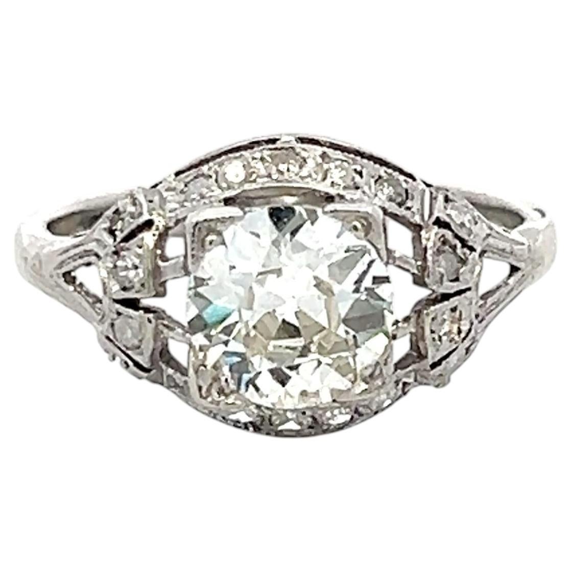 Platinum Art Deco Ring with 1.7 Carat Old European Cut Diamonds K-VS2 GIA