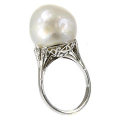 Antique Platinum Art Deco Ring with Certified Pearl and Diamonds, circa 1920