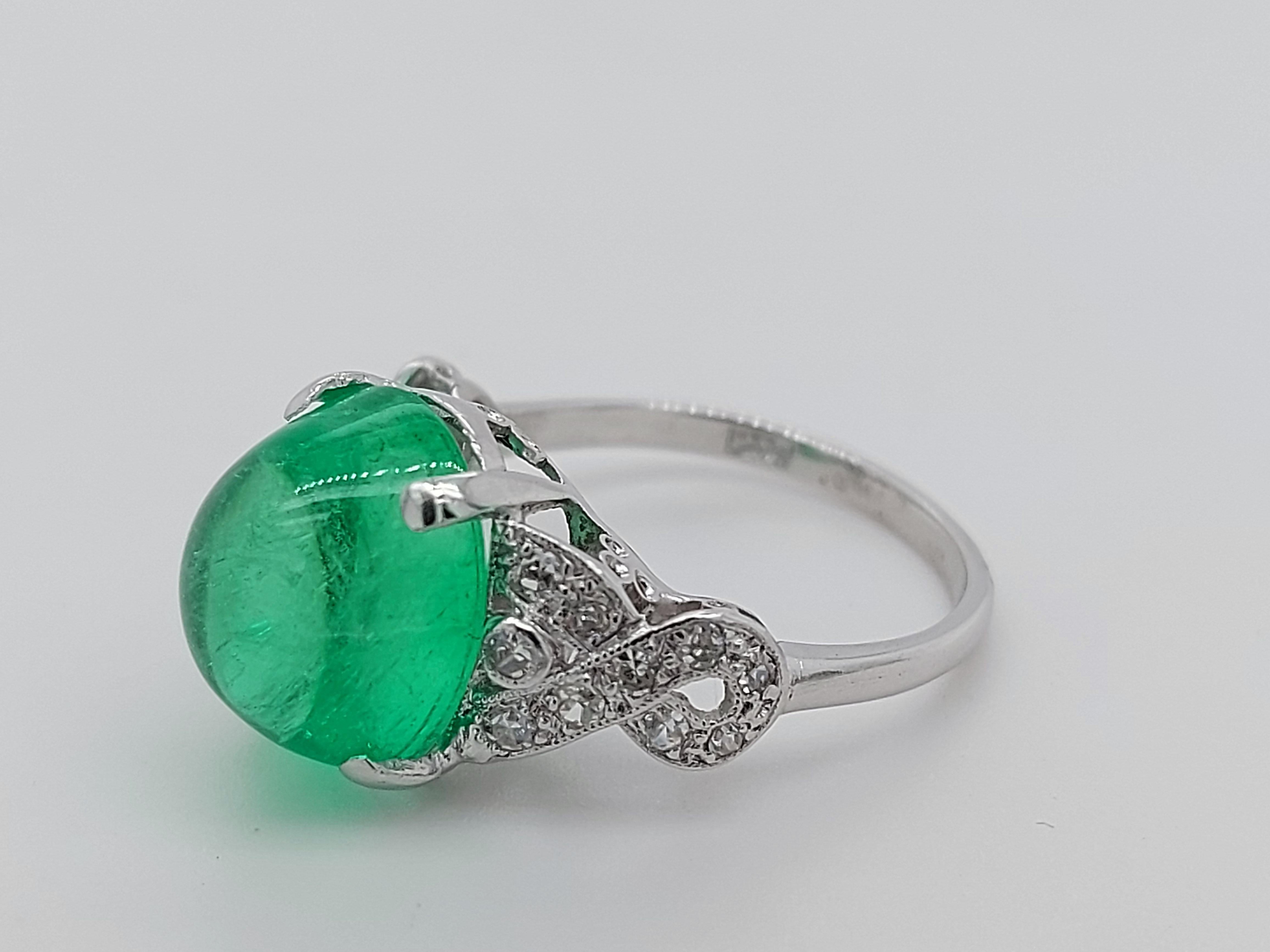 Platinum Art Deco Ring with Colombian Cabochon Emerald and Diamonds For Sale 6