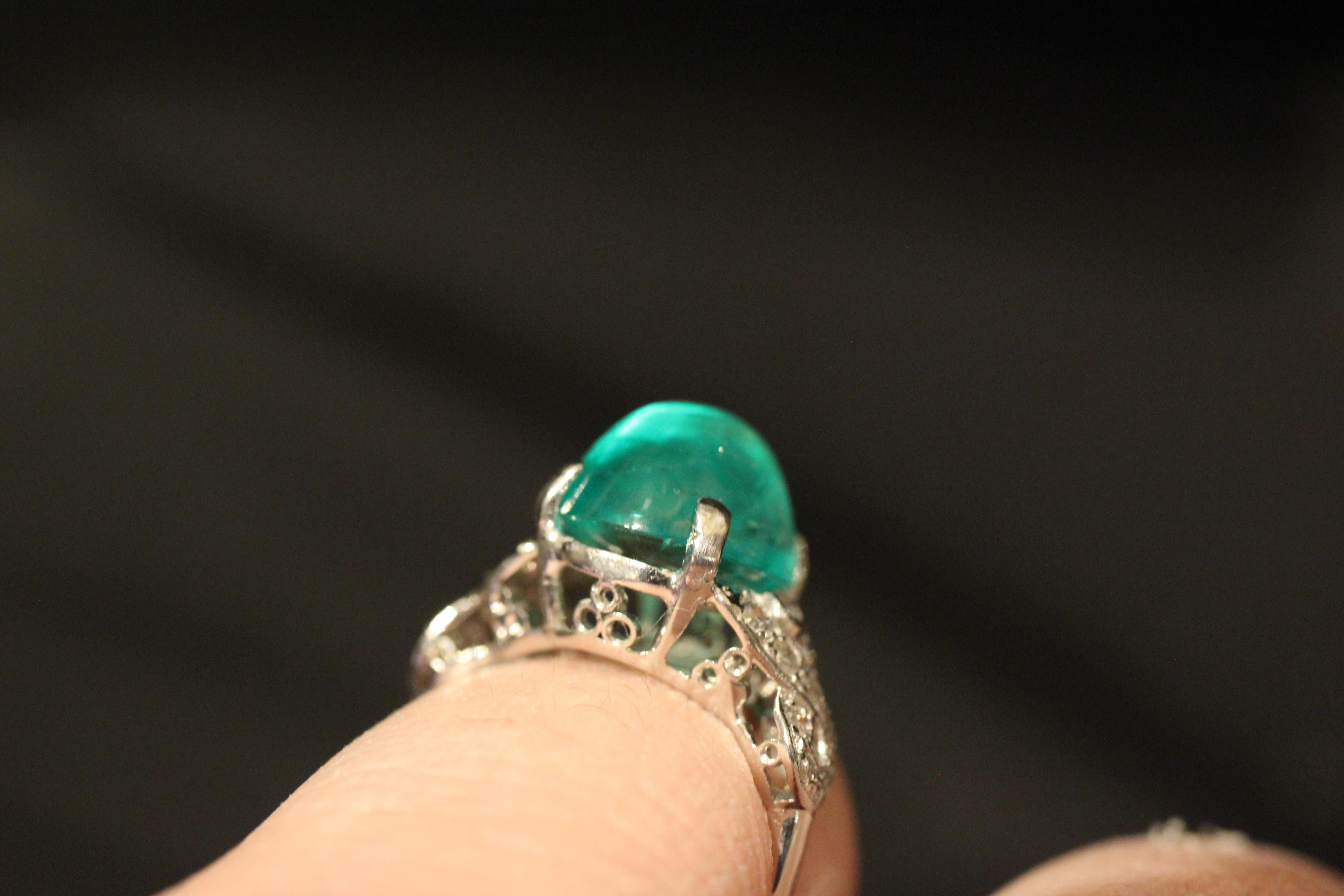 Platinum Art Deco Ring with Colombian Cabochon Emerald and Diamonds For Sale 12