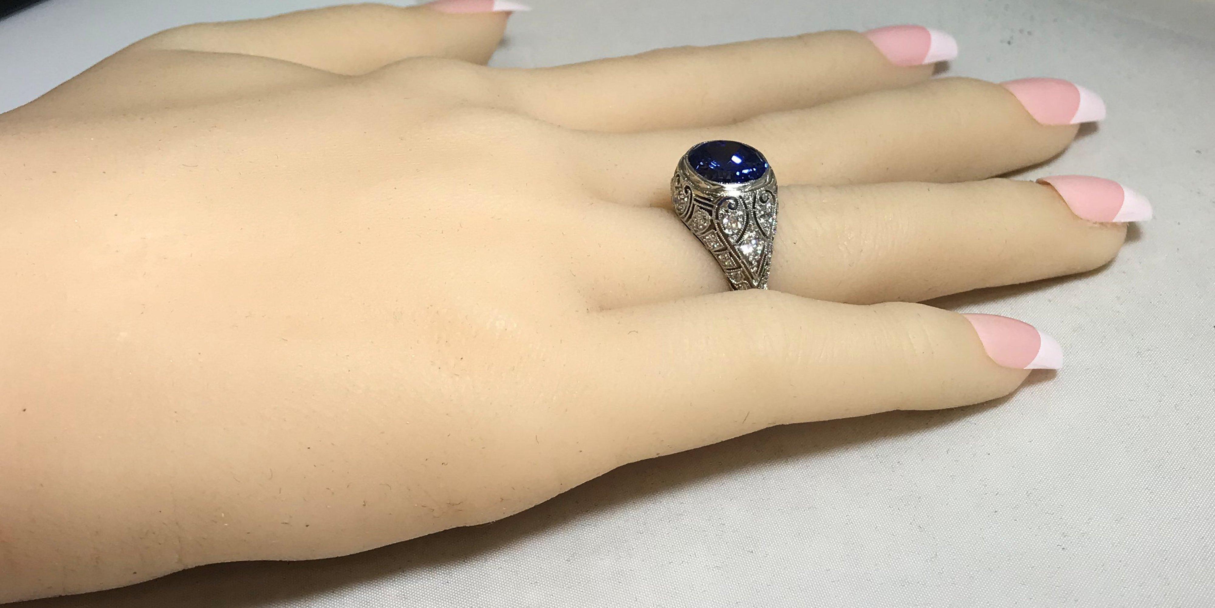 Platinum Art Deco Sapphire and Diamond Ring For Sale 3